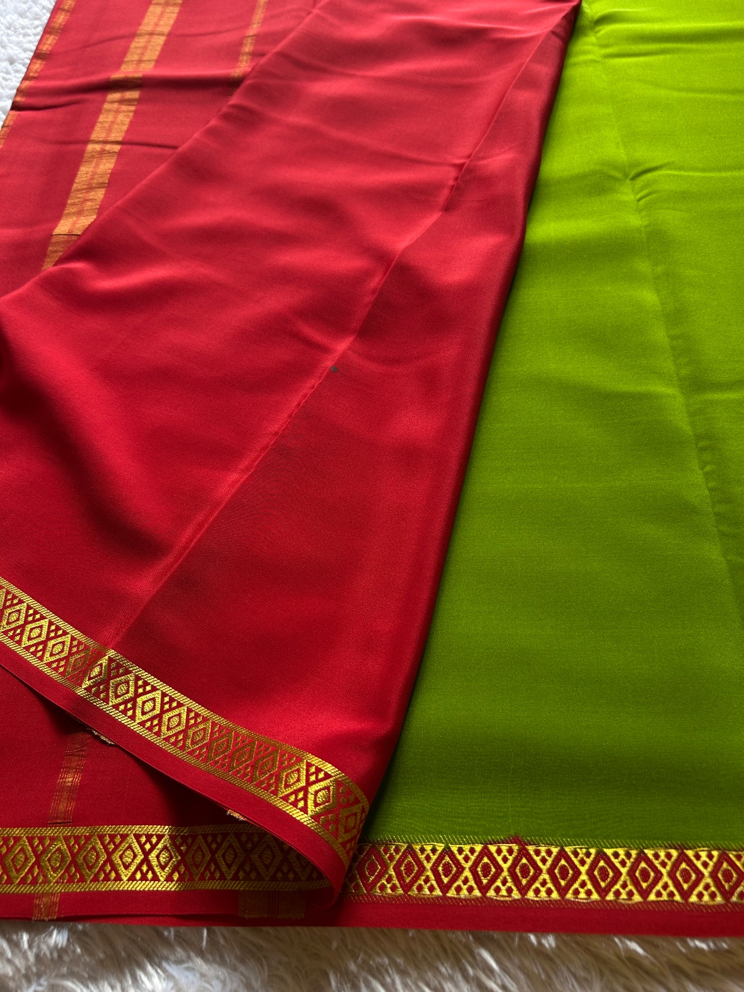 Nikhila (2D) : Mehendi green-red