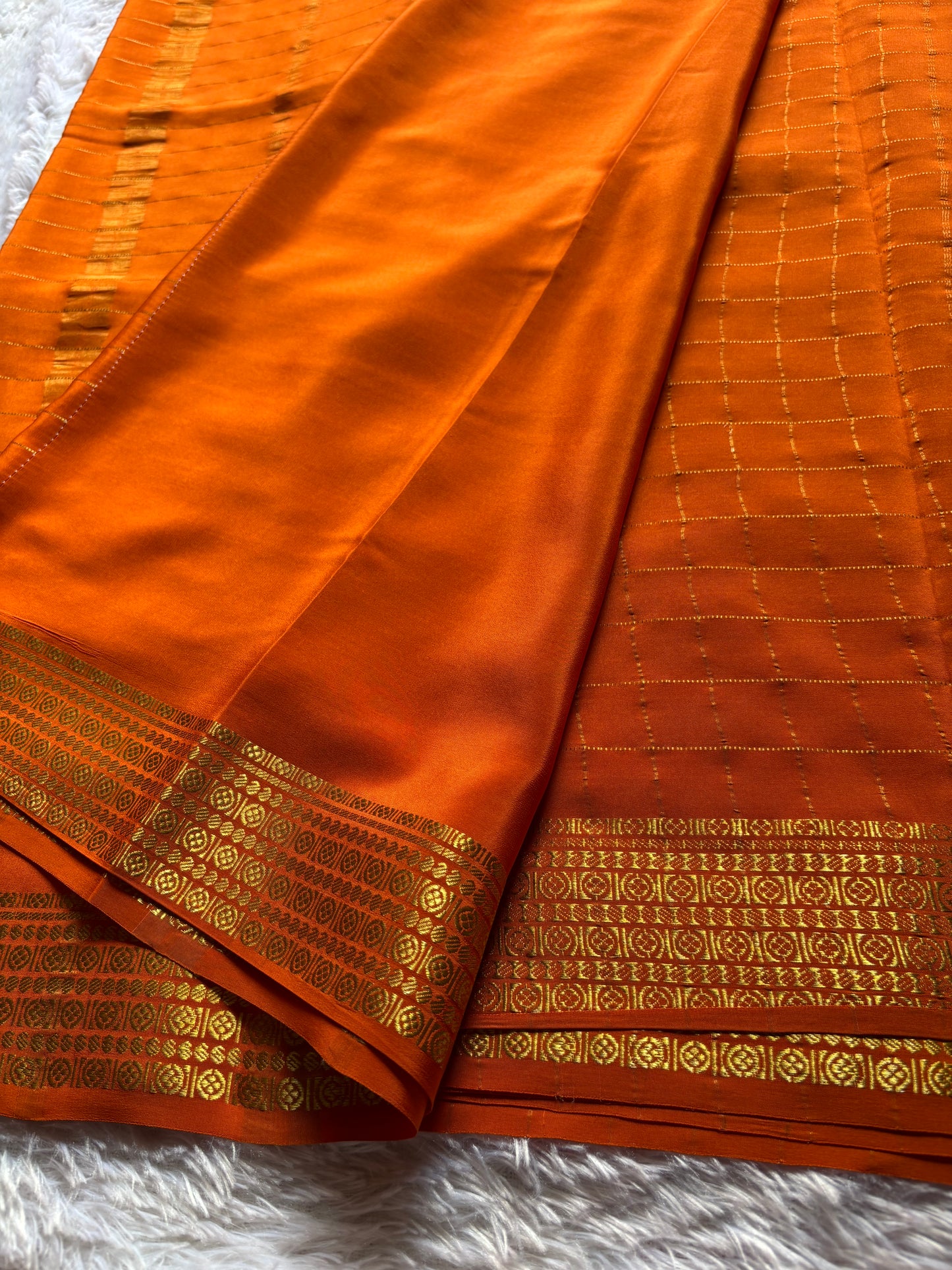 Chinmayi : Solid Orange