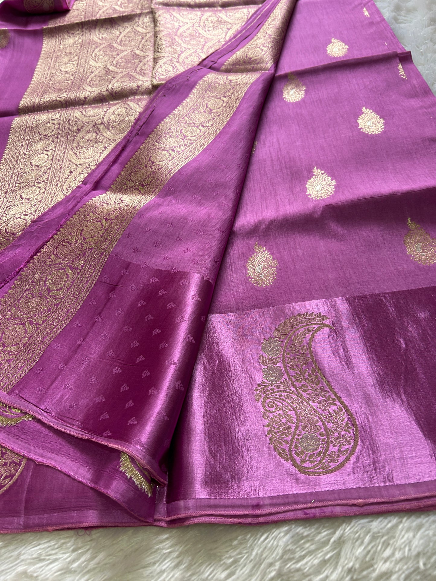 Semi raw mango: Pink