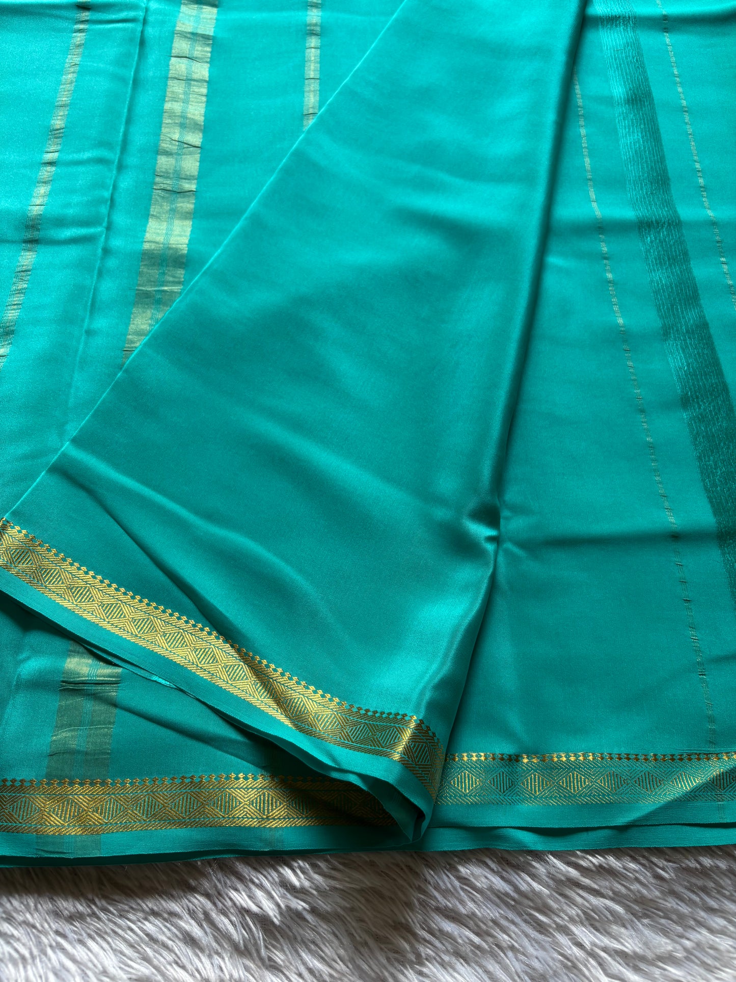 Ratna : Solid Sea blue