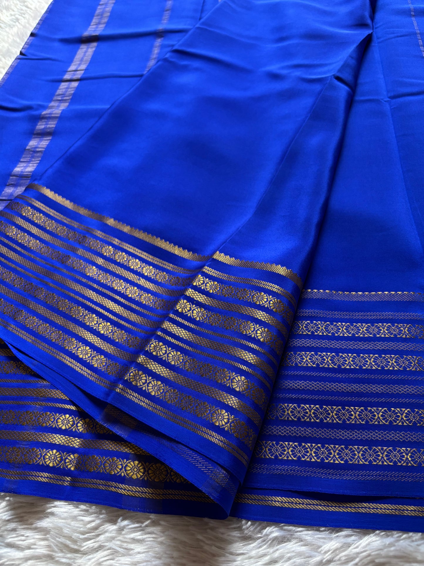 Parimala : Solid Royal blue