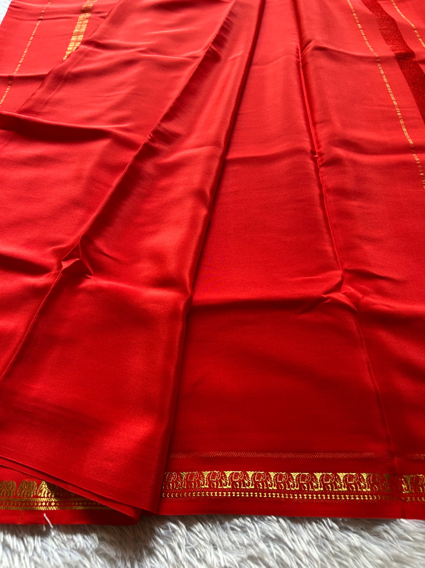 Gowri : Solid Red