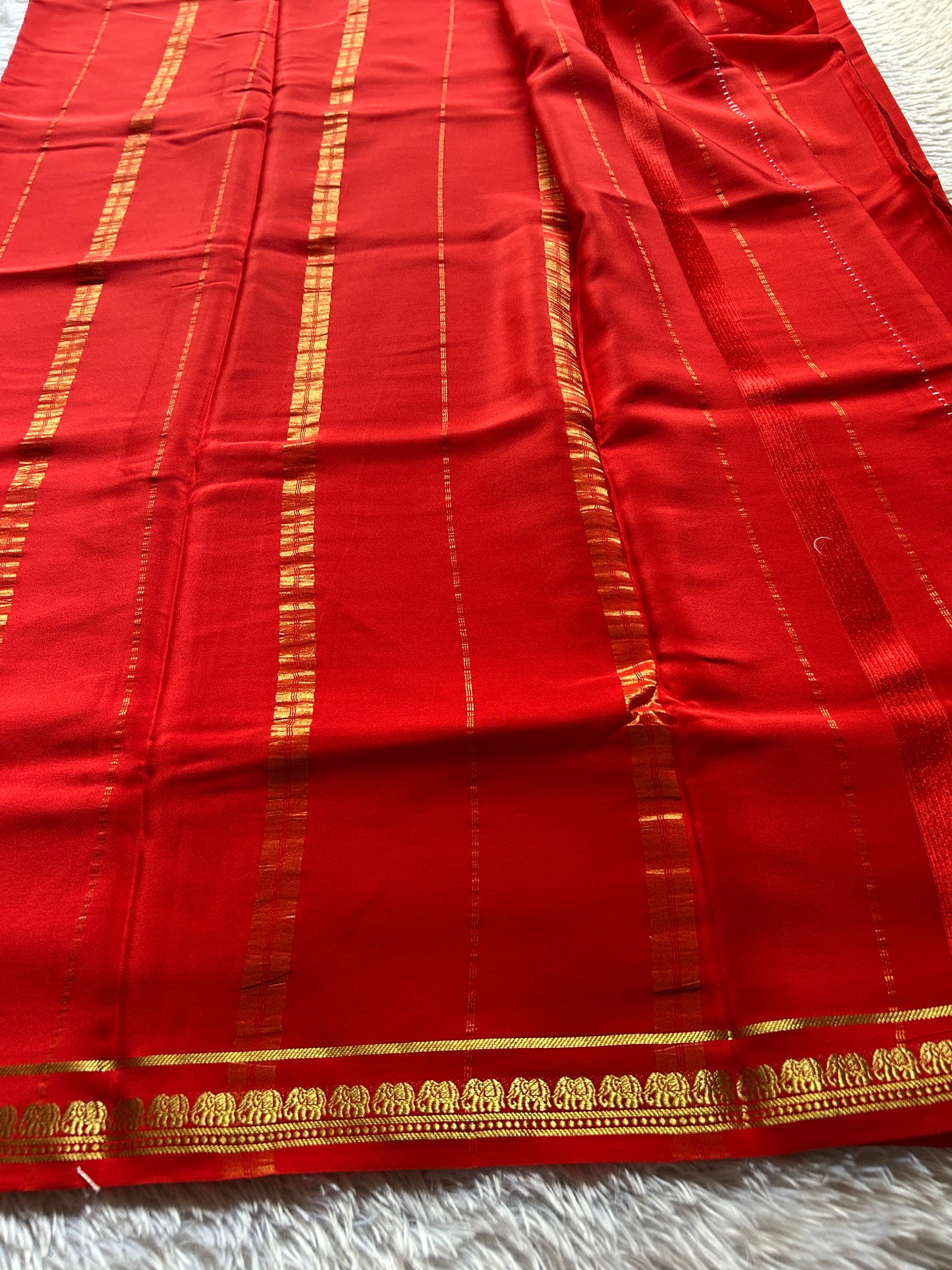 Gowri : Solid Red