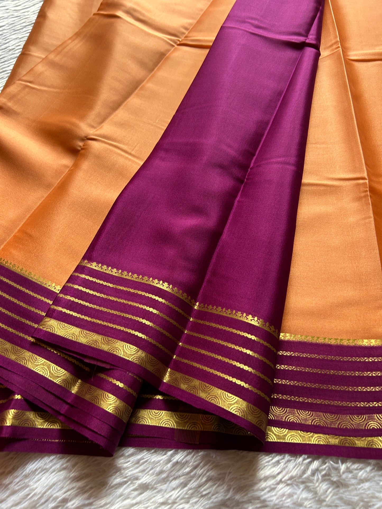 Rashmi (2D) : Bronze-magenta