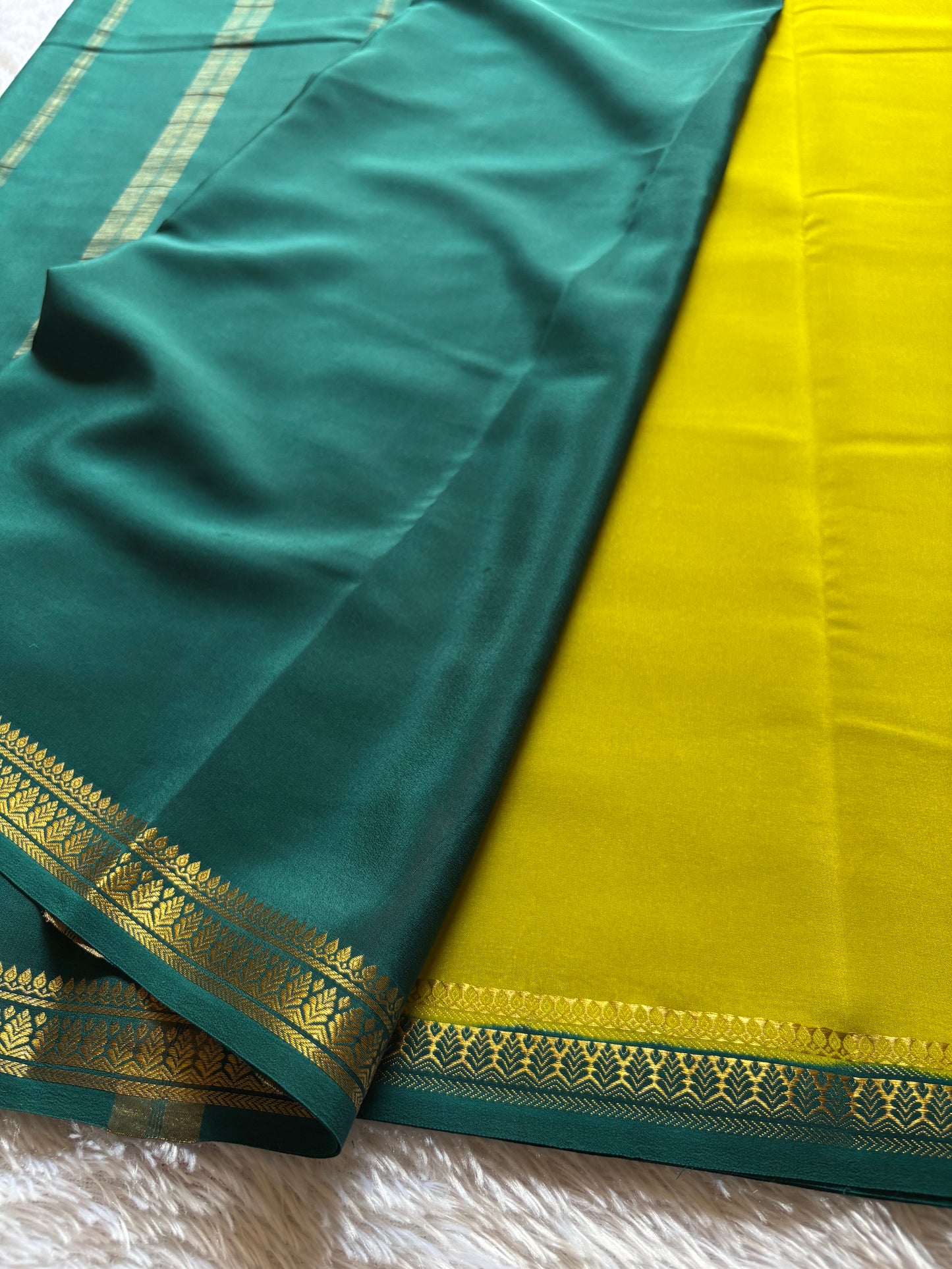 Jyothi (2D) : Olive-rama green