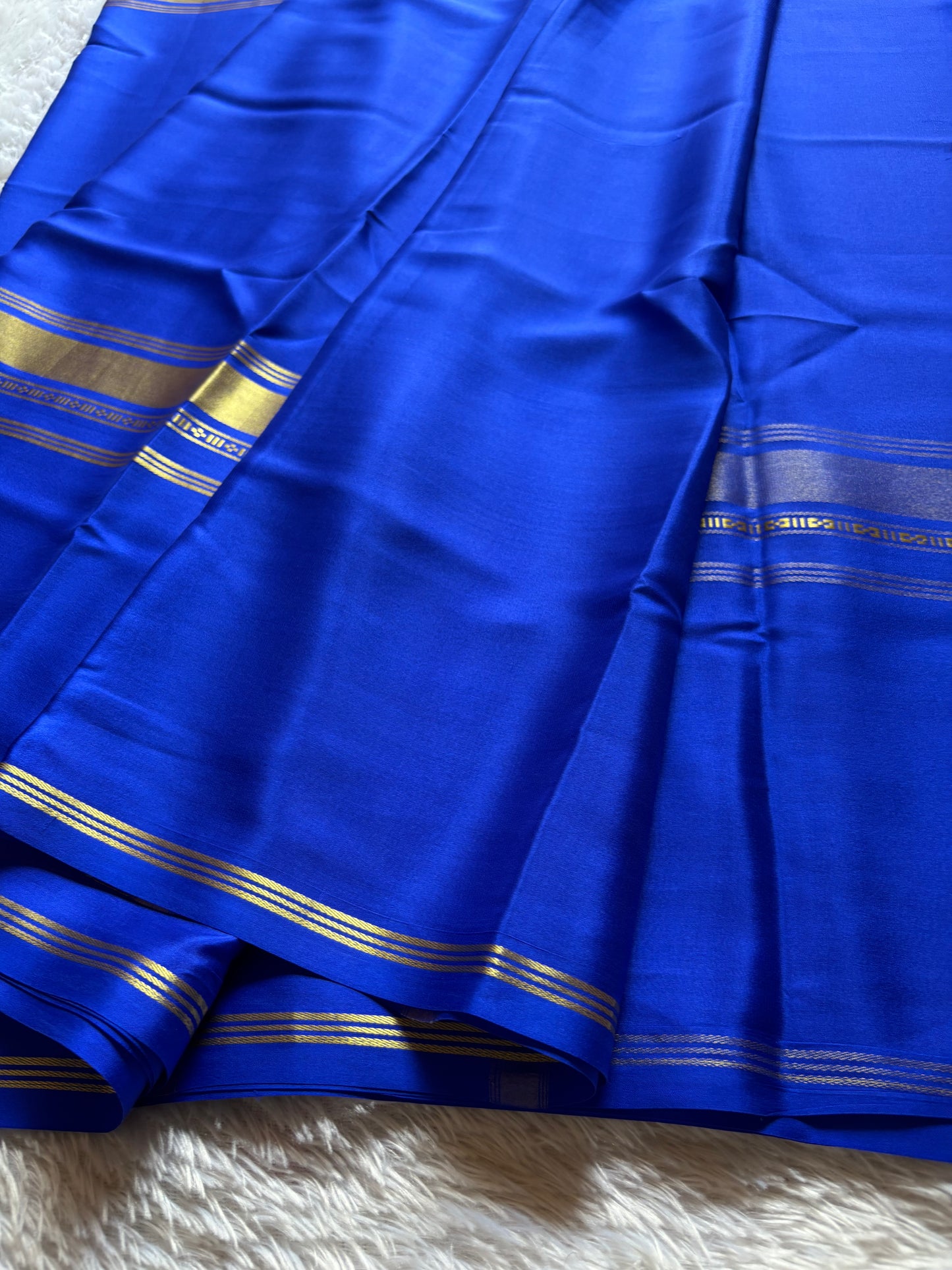 Vani : Solid Royal blue
