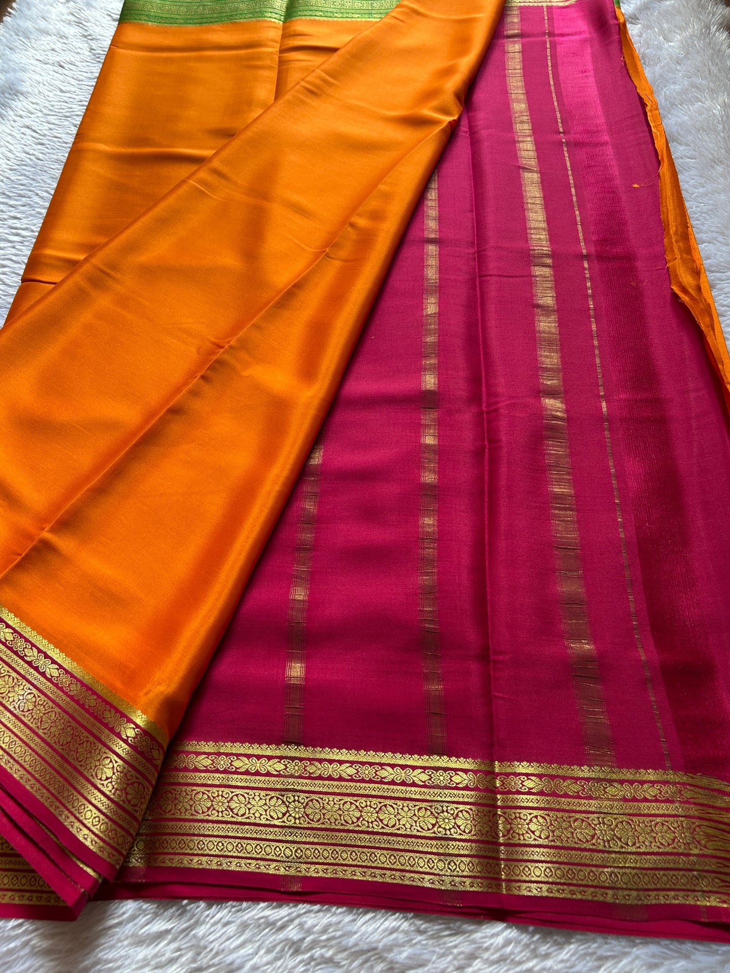 Ganga (3D) : Orange-green-pink