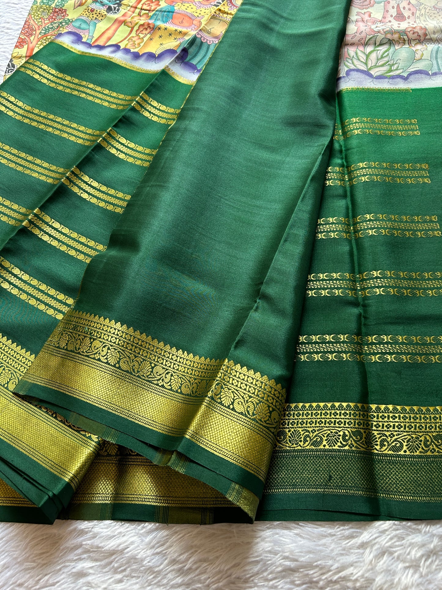 Kalavathi (2D) : Light pista green-bottle green