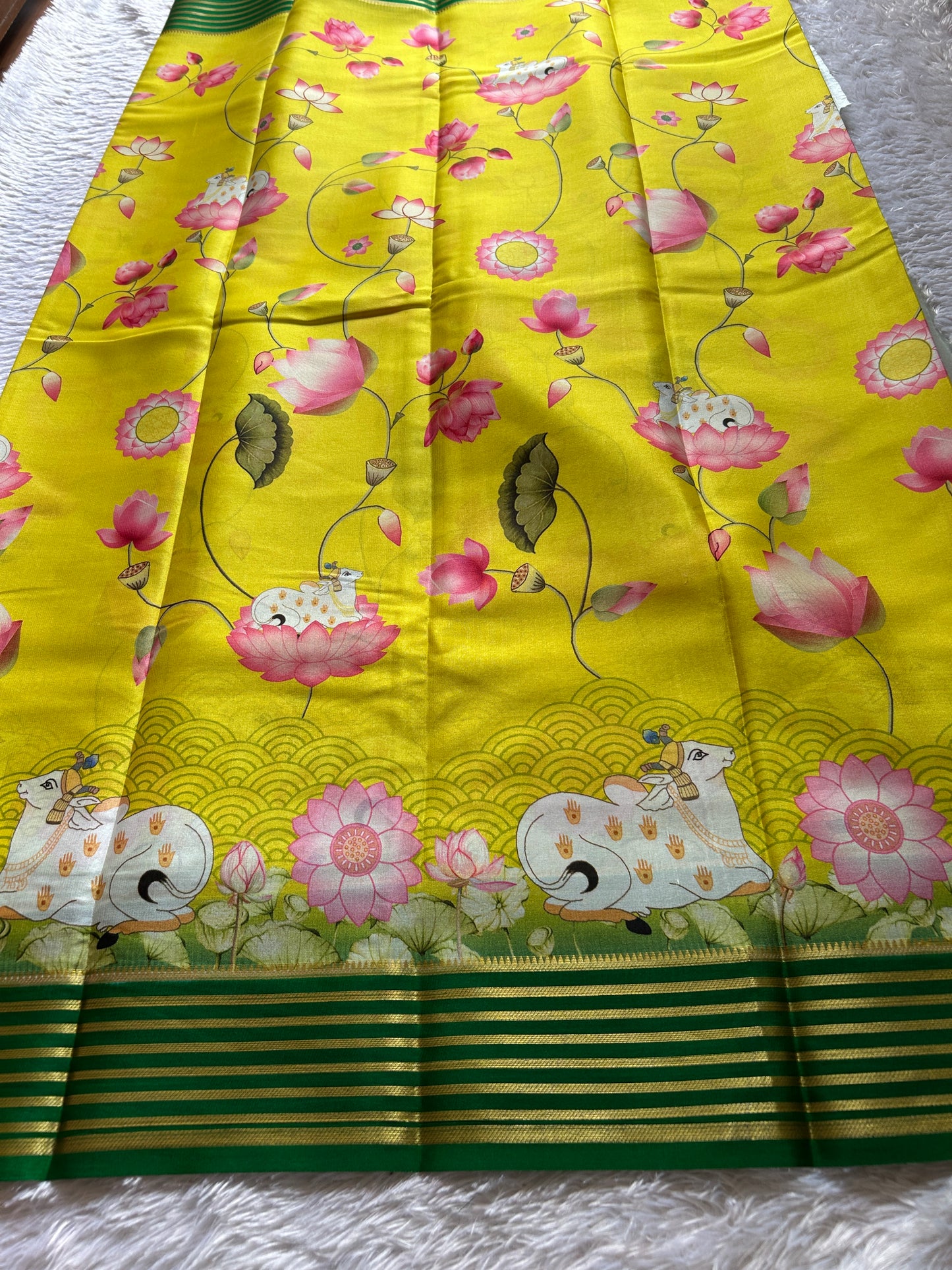Kamala (2D) : Lemon yellow-bottle green