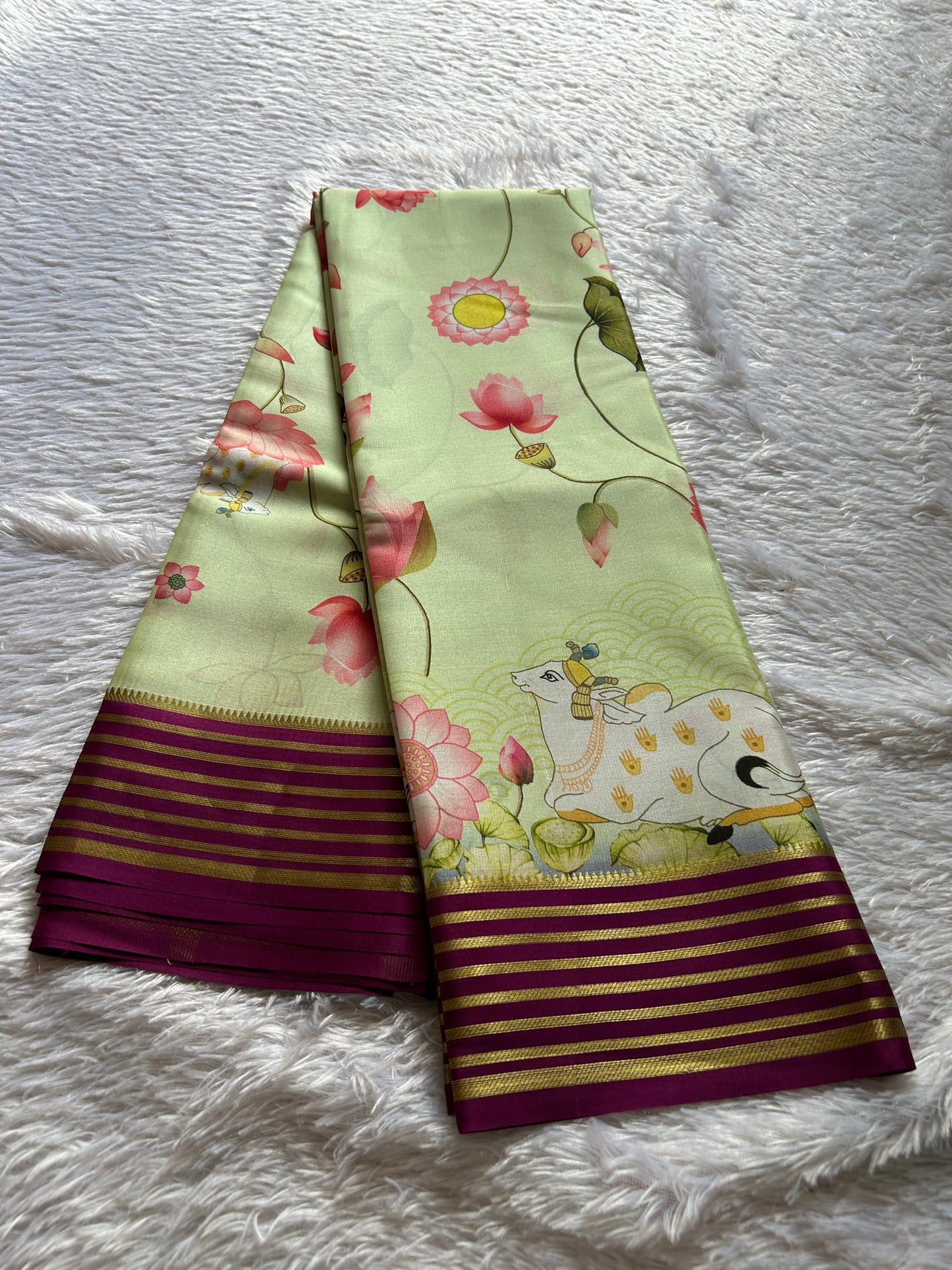 Kamala (2D) : Light pista green-magenta