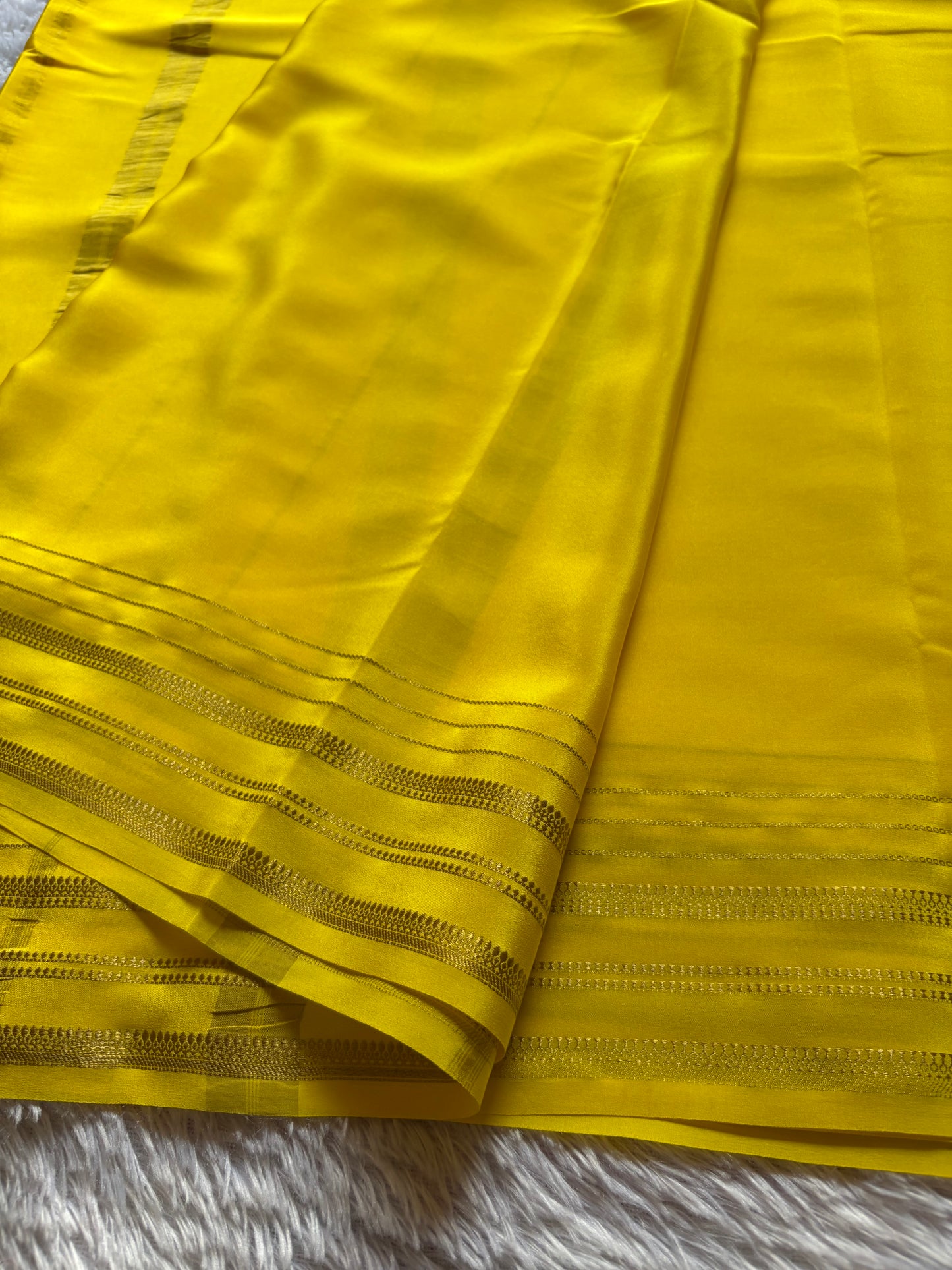 Tanuja : Solid Lemon yellow