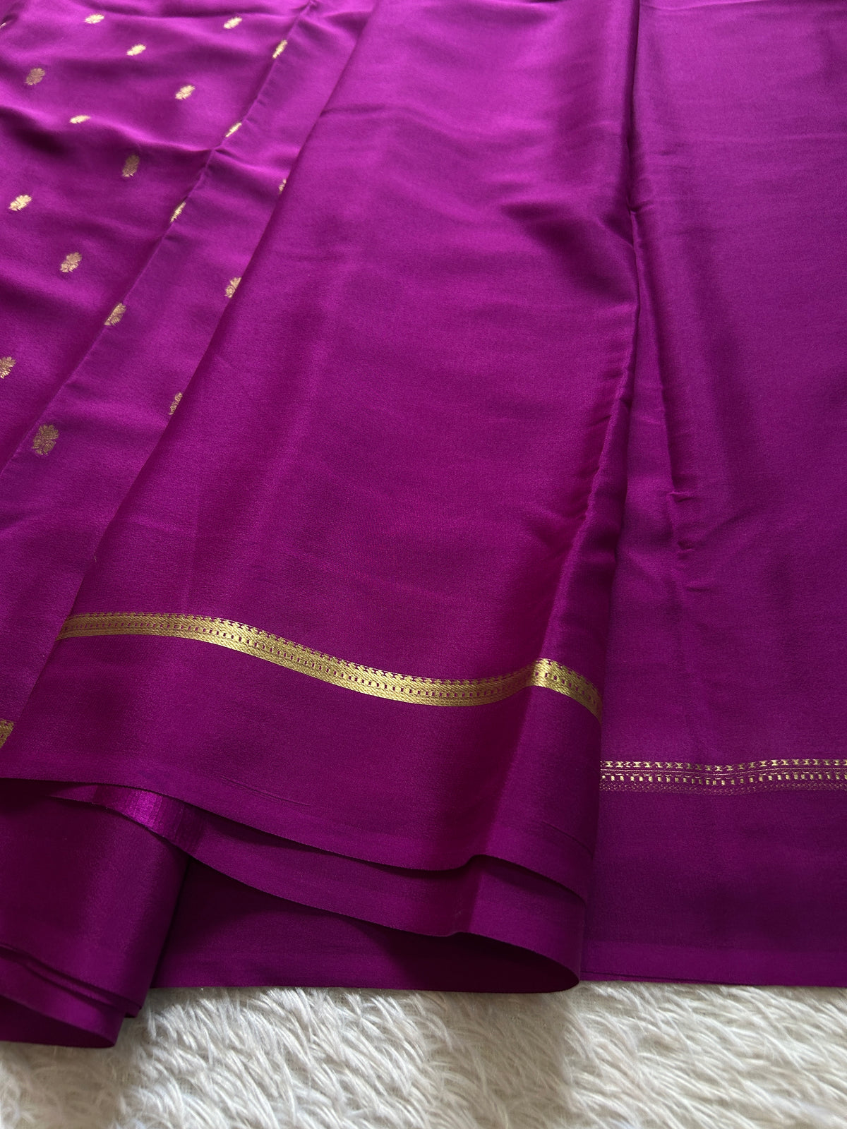 Sahana : Solid Dark magenta