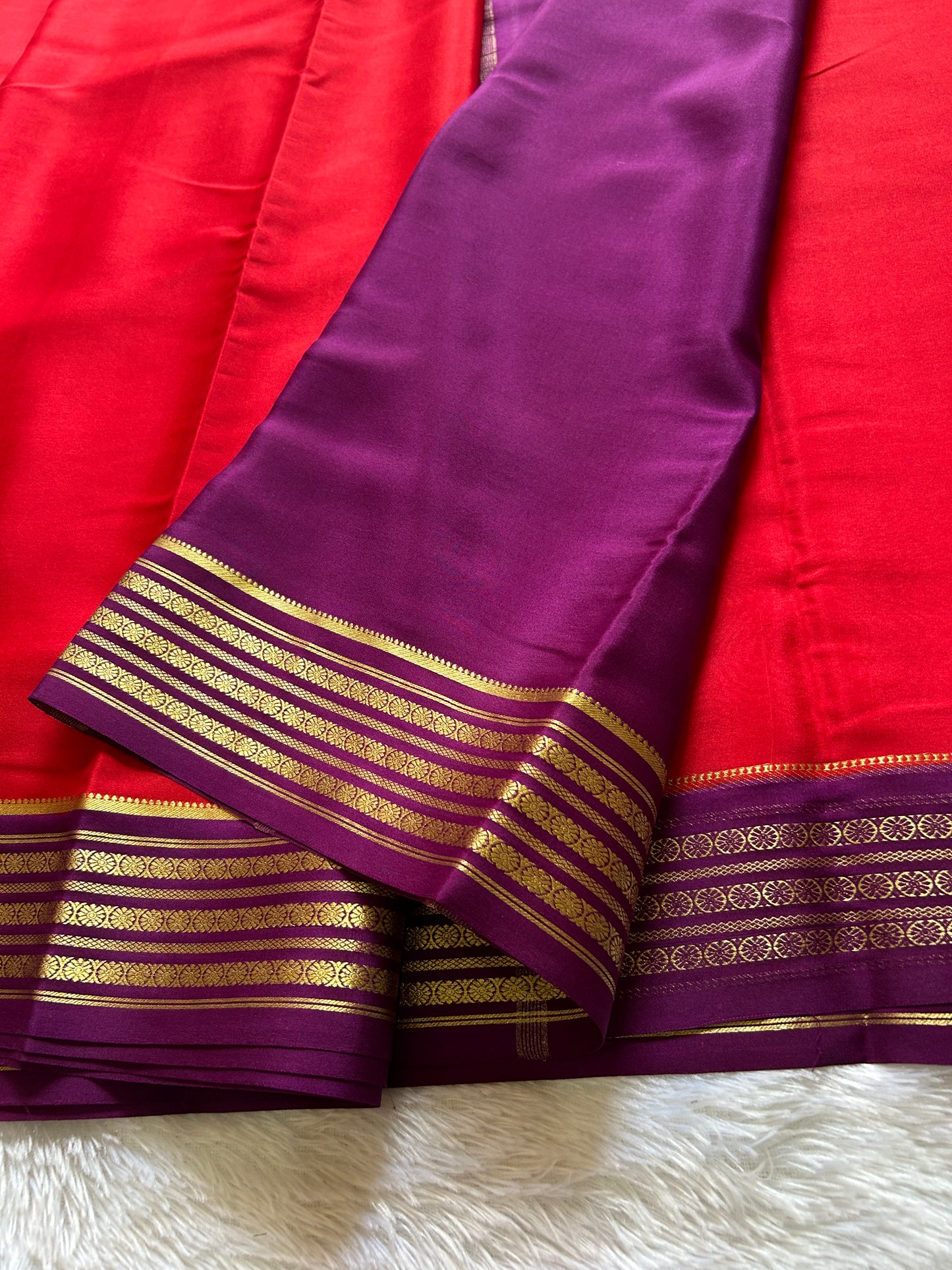 Pushpa (2D) : Red-magenta