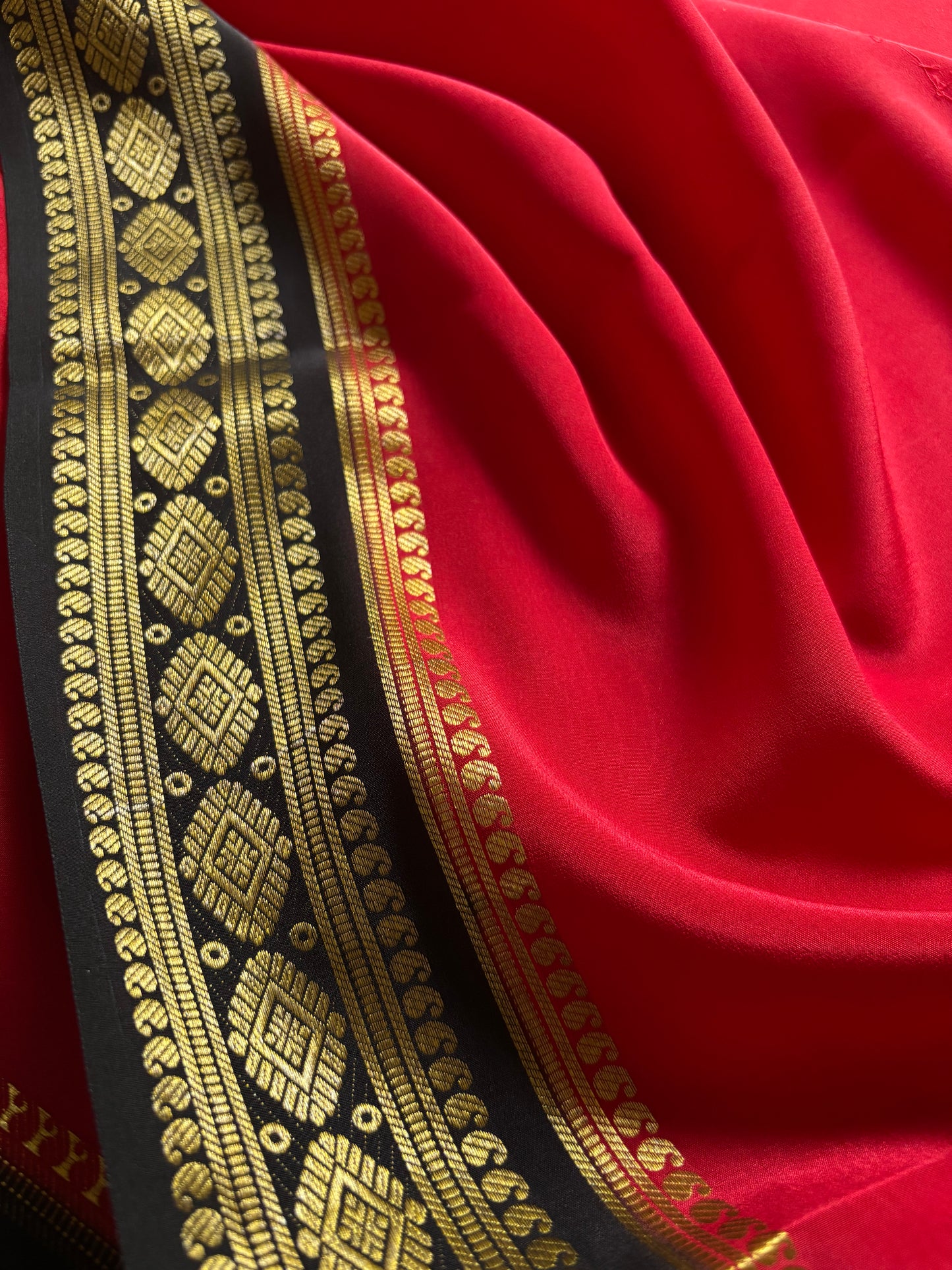 Rashmika (2D) : Red-black