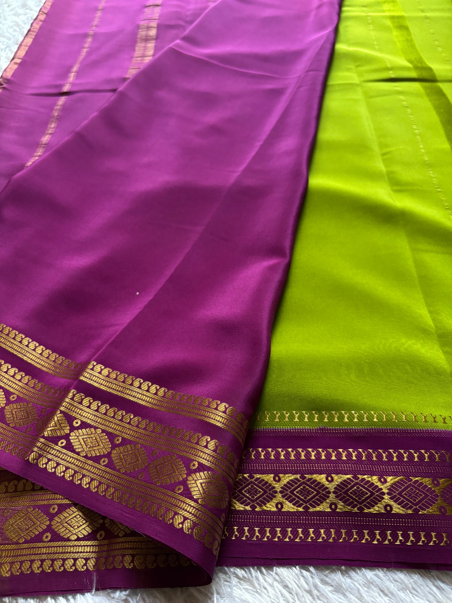 Rashmika (2D) : Mehendi green-magenta