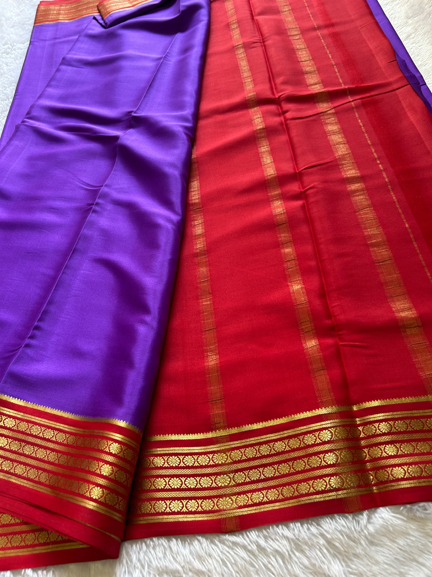 Pushpa (2D) : Purple-red