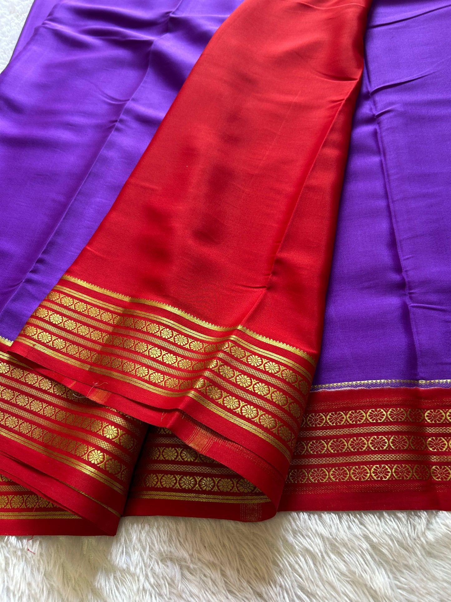 Pushpa (2D) : Purple-red