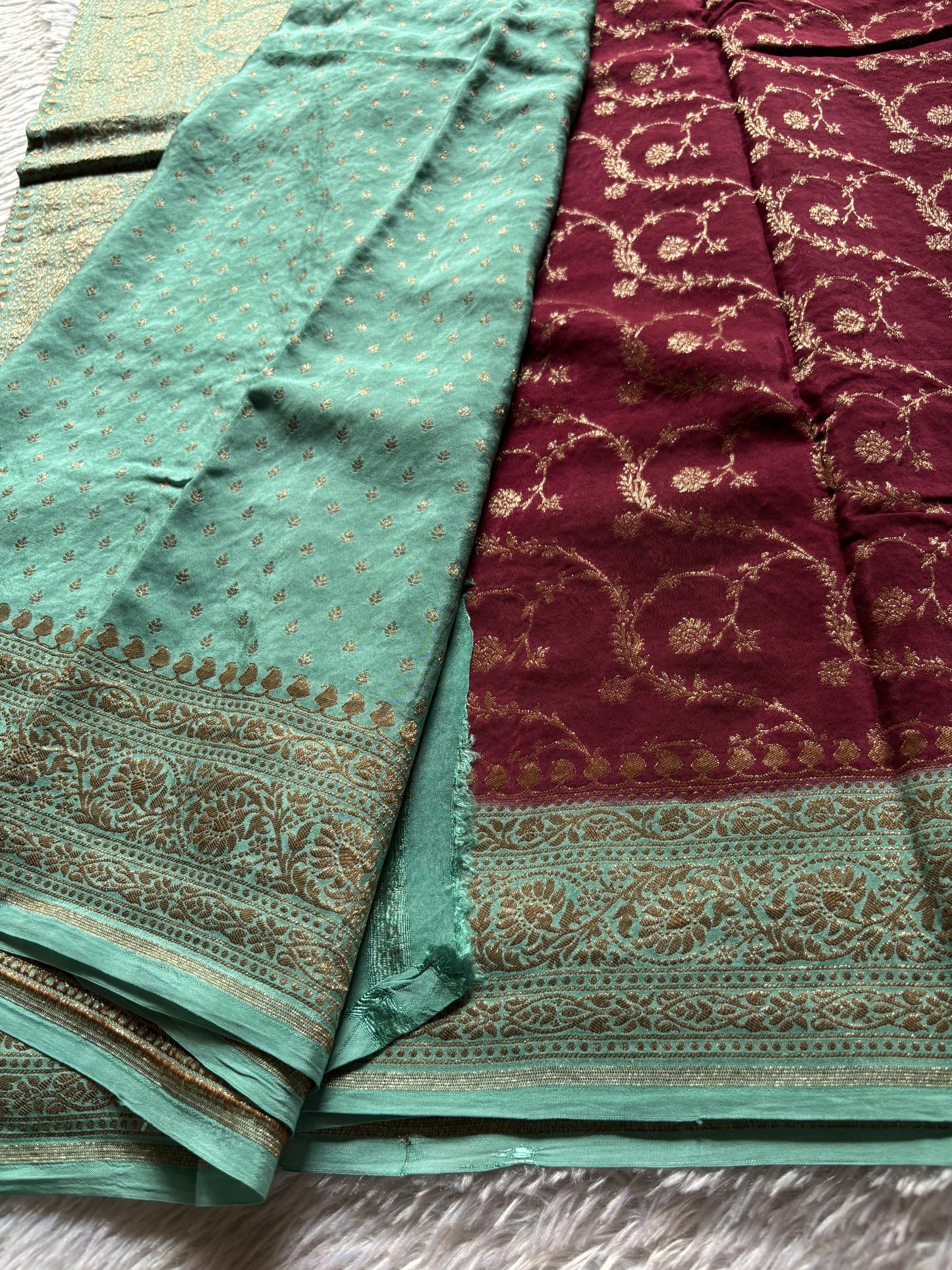 SCB06 (2D) : Maroon-mint green