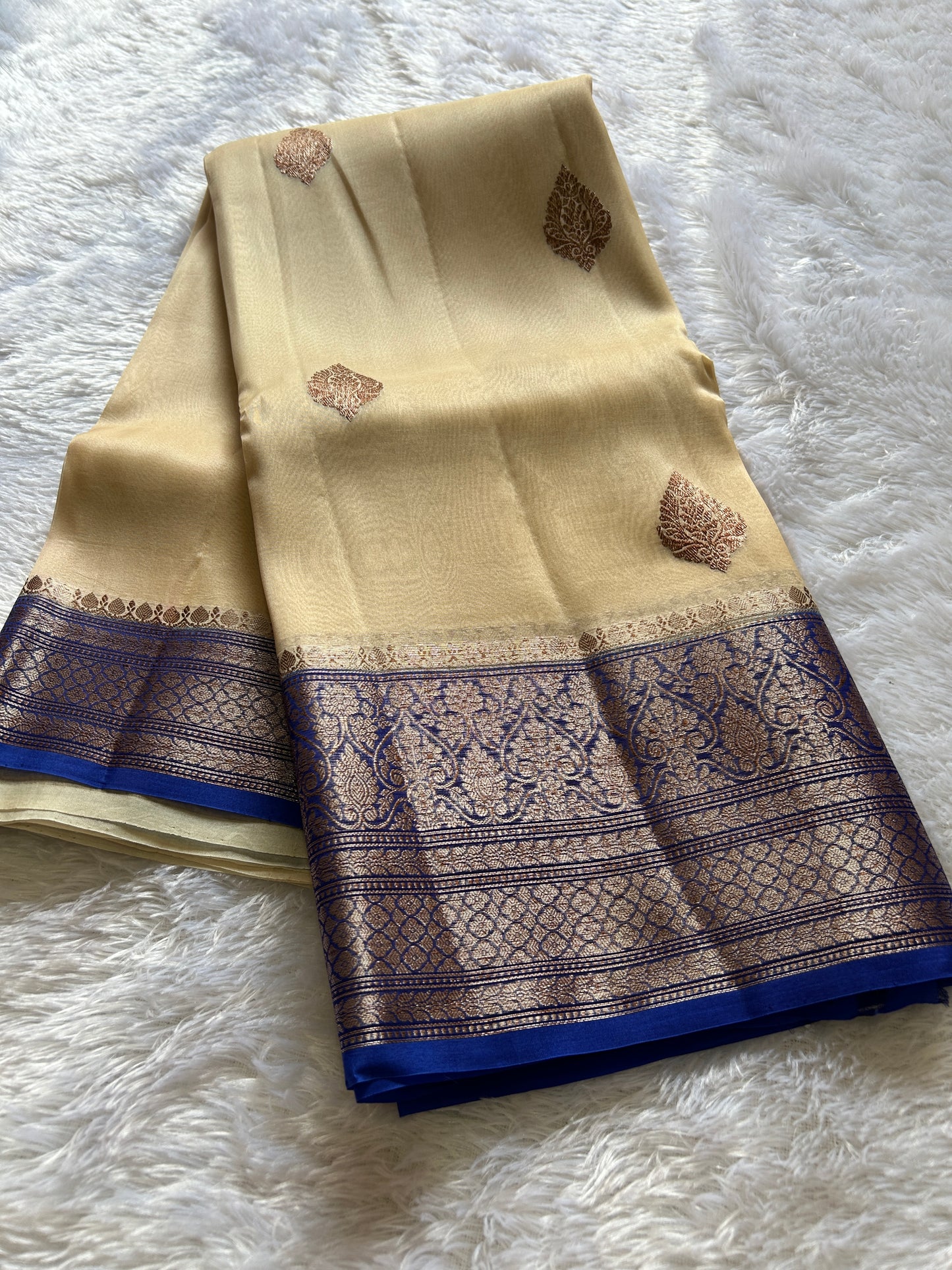Pure organza : Off white-royal blue