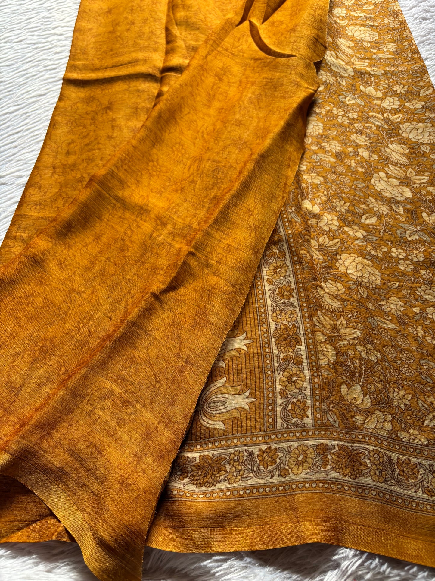 SS110 : Printed Mustard
