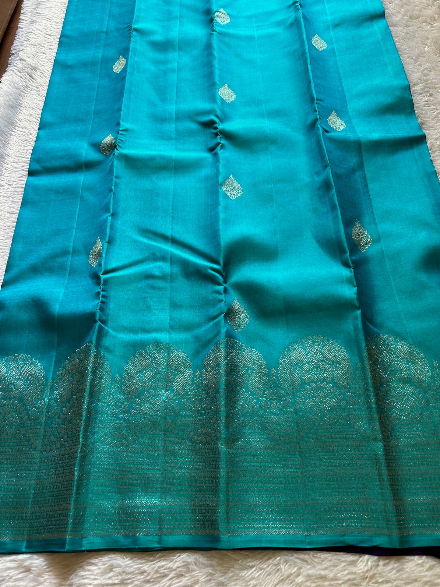 Vydurya : Solid Ananda blue