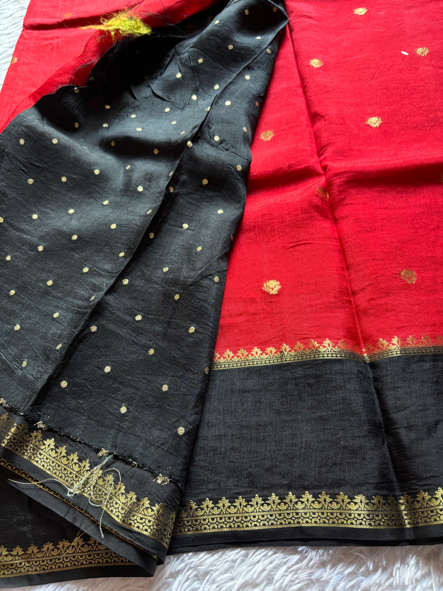 SS104 (2D) : Red-black