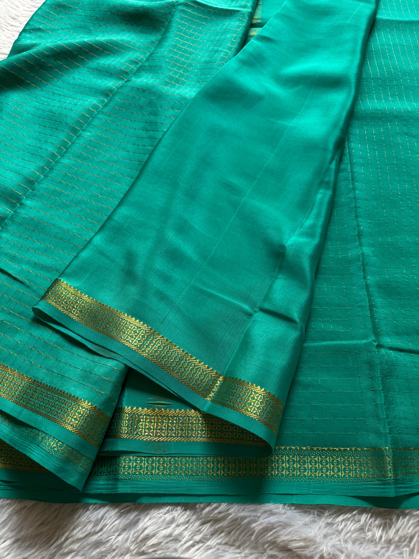 Pavani : Solid Turquoise