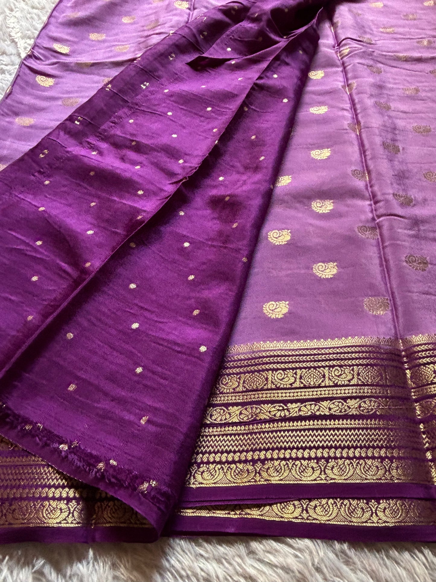 SS126 (2D) : Lavender-dark magenta
