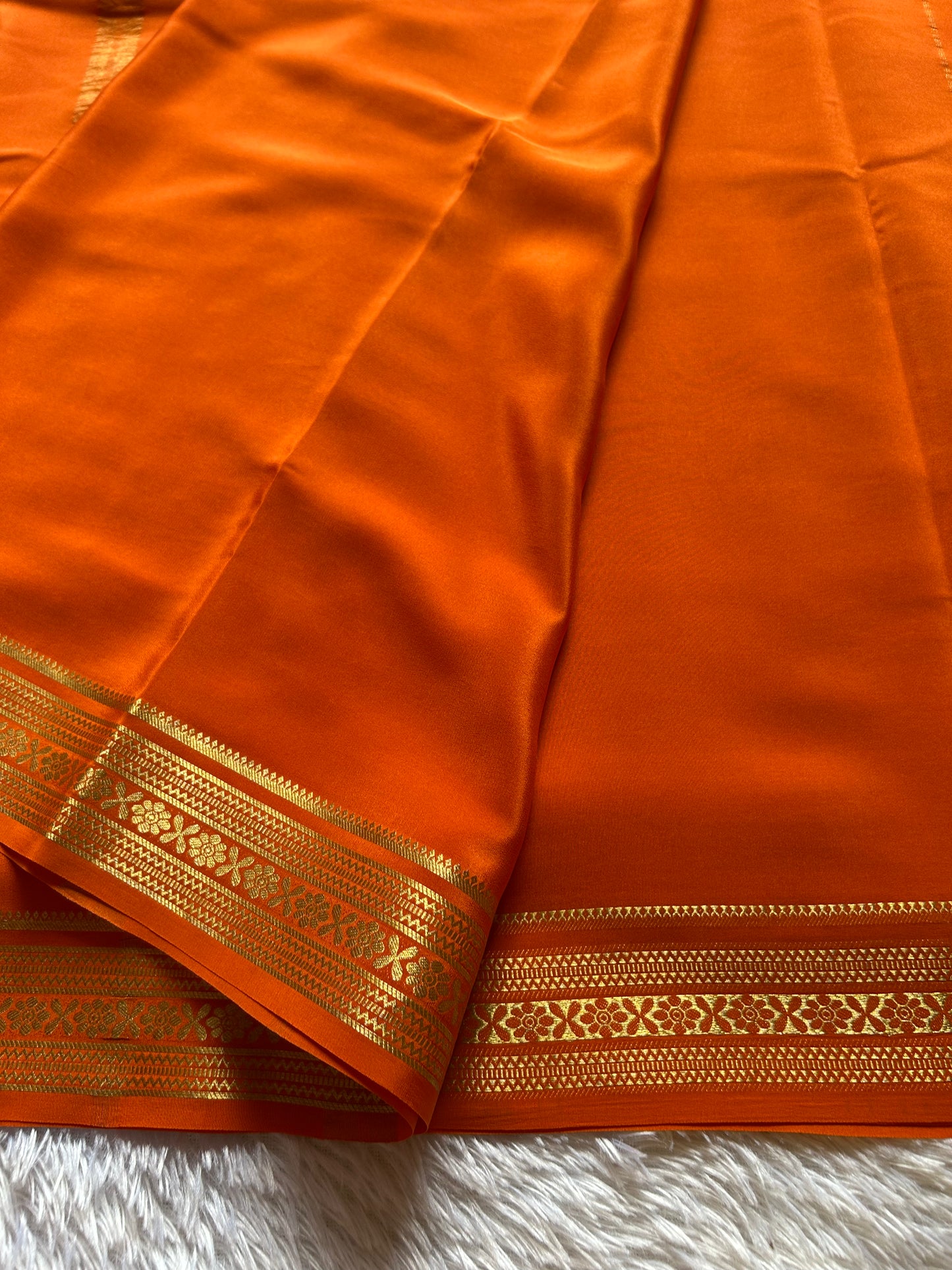 Kanthi : Solid Orange