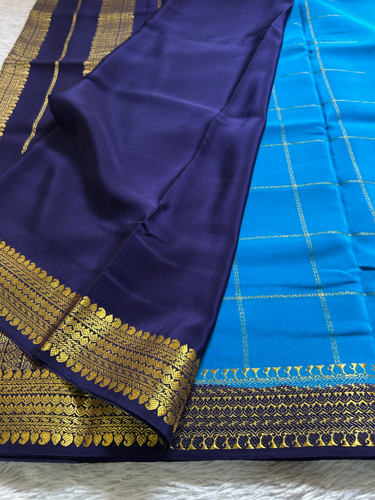 Vasanthi (2D) : Ananda blue-navy blue
