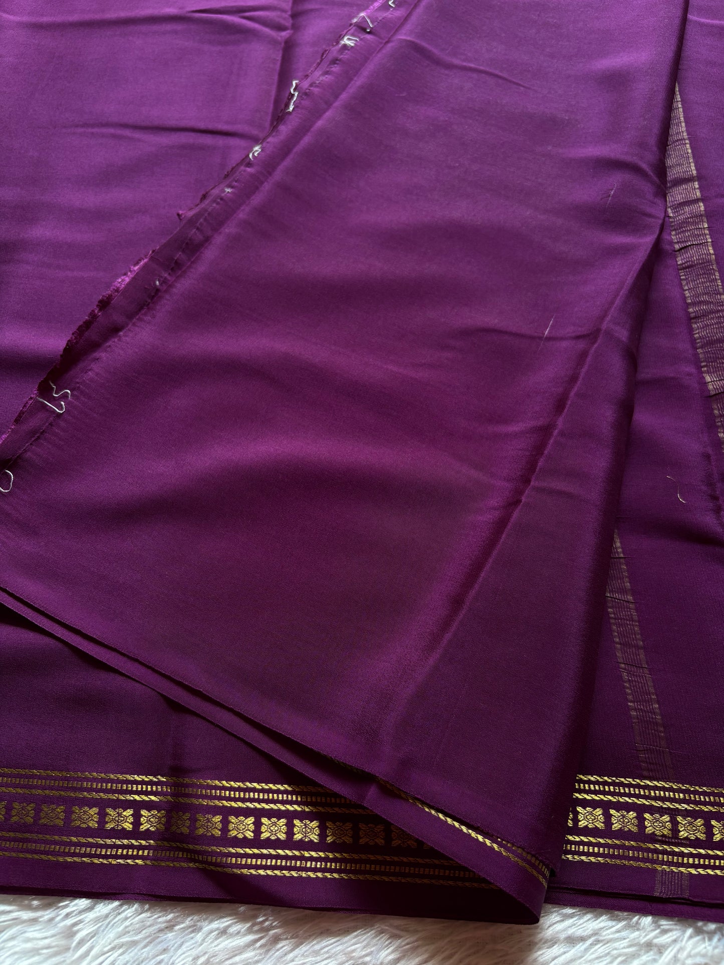Mallige : Solid Deep plum