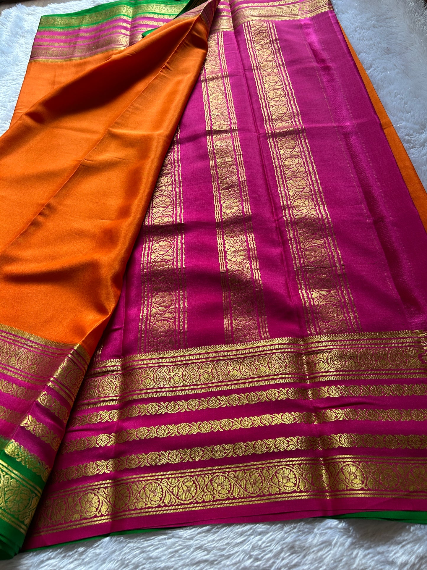 Bindu (3D) : Orange-pink-green
