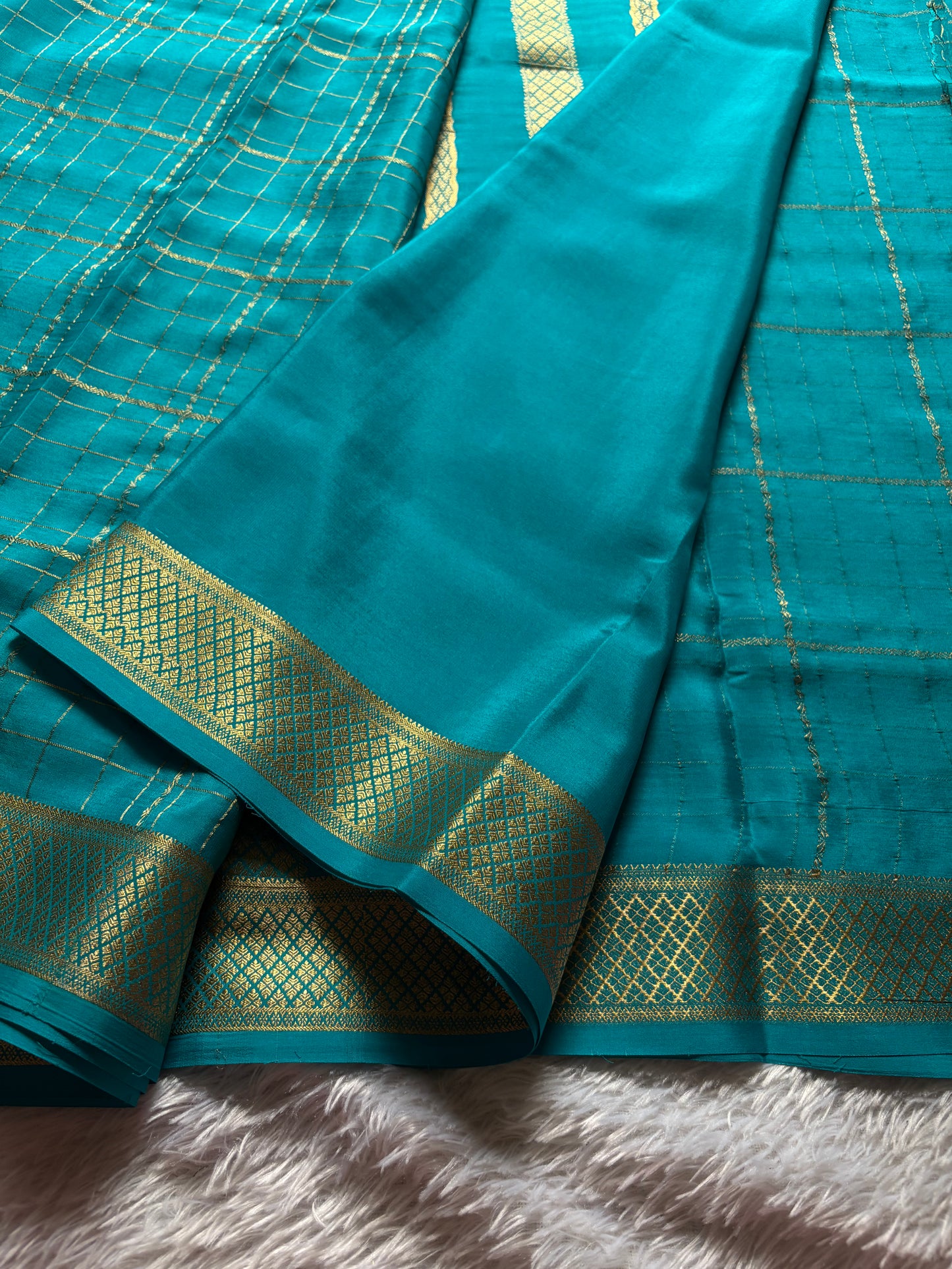 Sushma : Solid Ananda blue