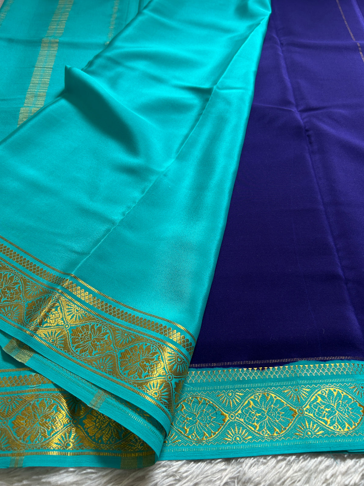 Sukanya (2D) : Dark blue-sea blue