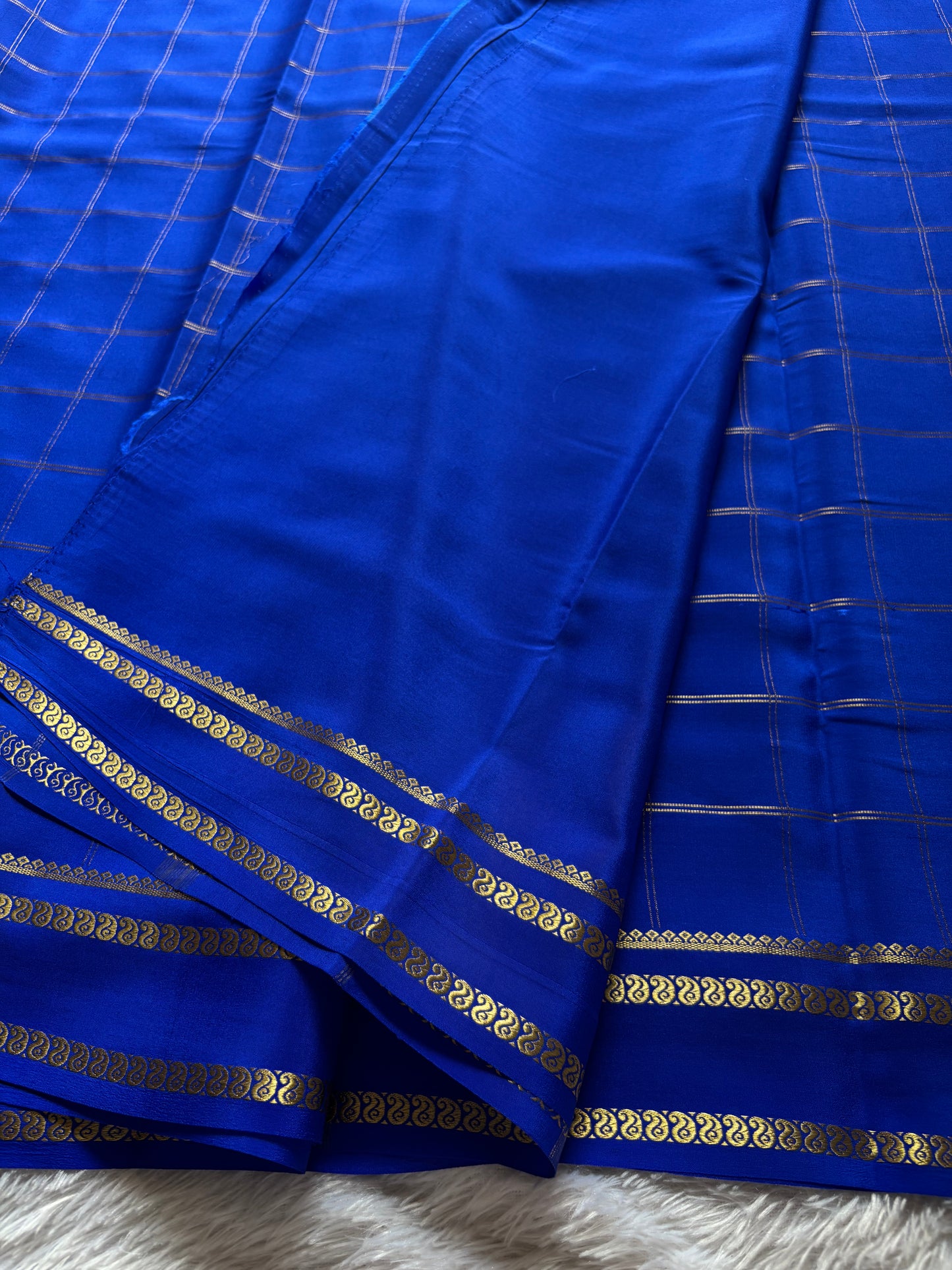Moulya : Solid Royal blue
