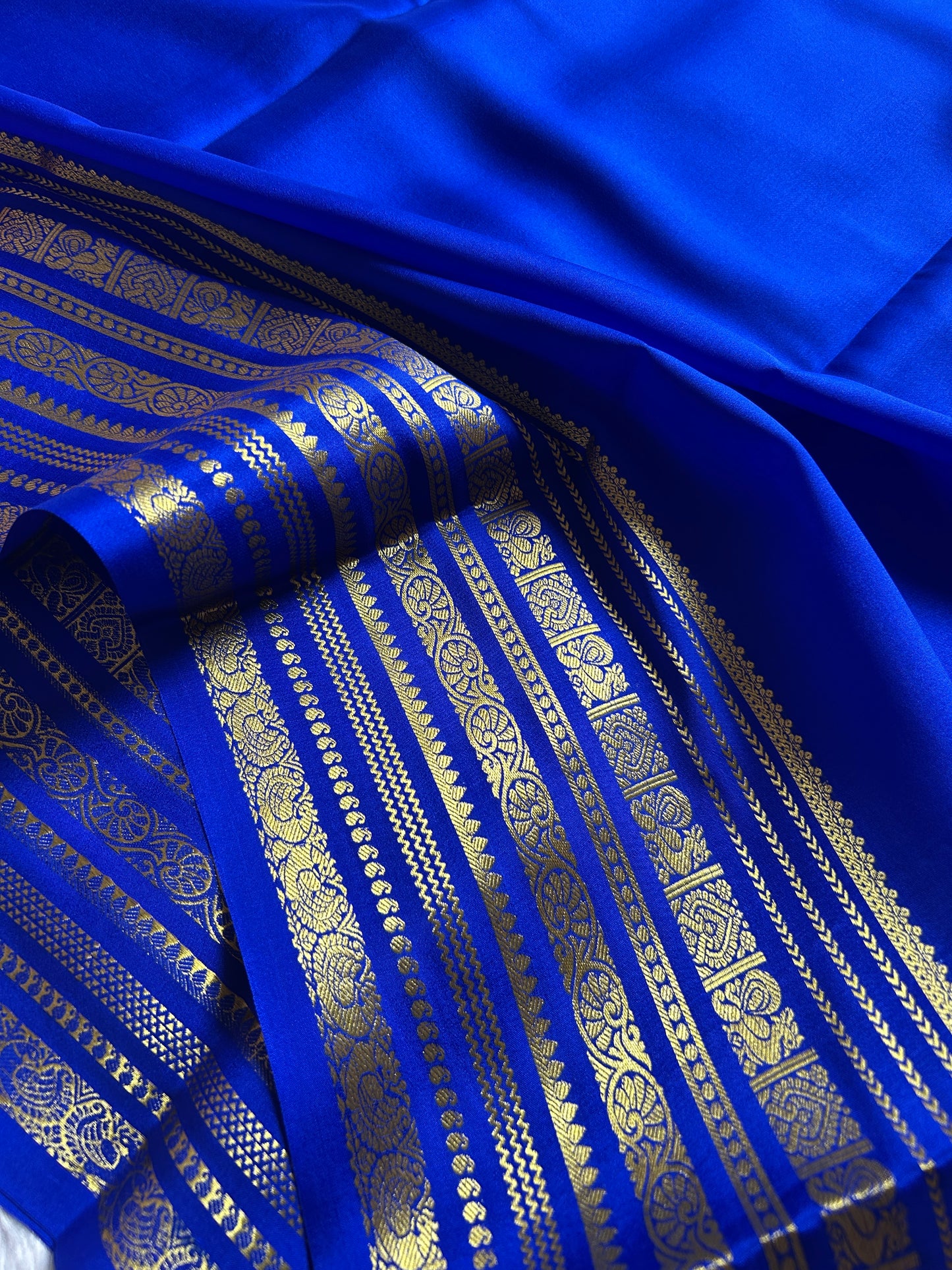 Kalpana : Solid Royal blue