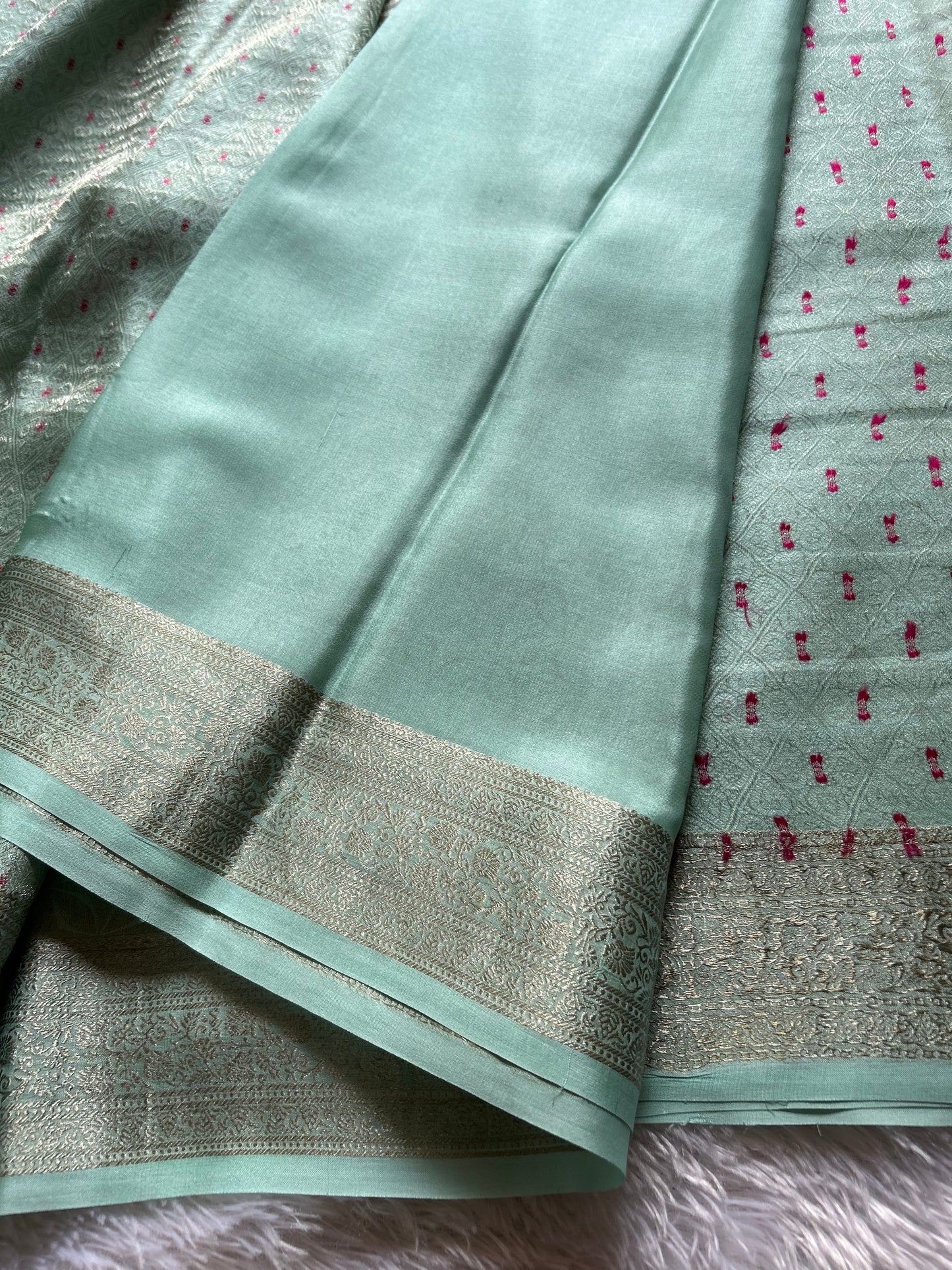 Nakshatra : Solid Pastel mint green