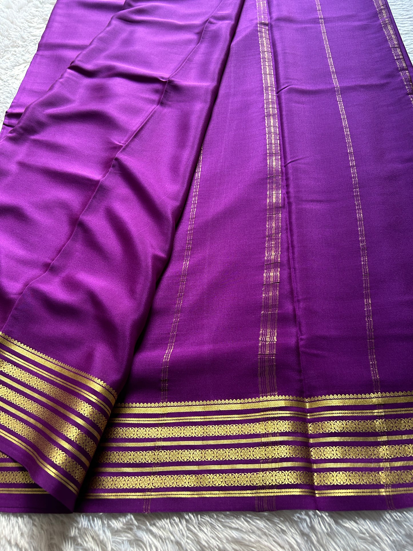 Pushpa : Solid purple