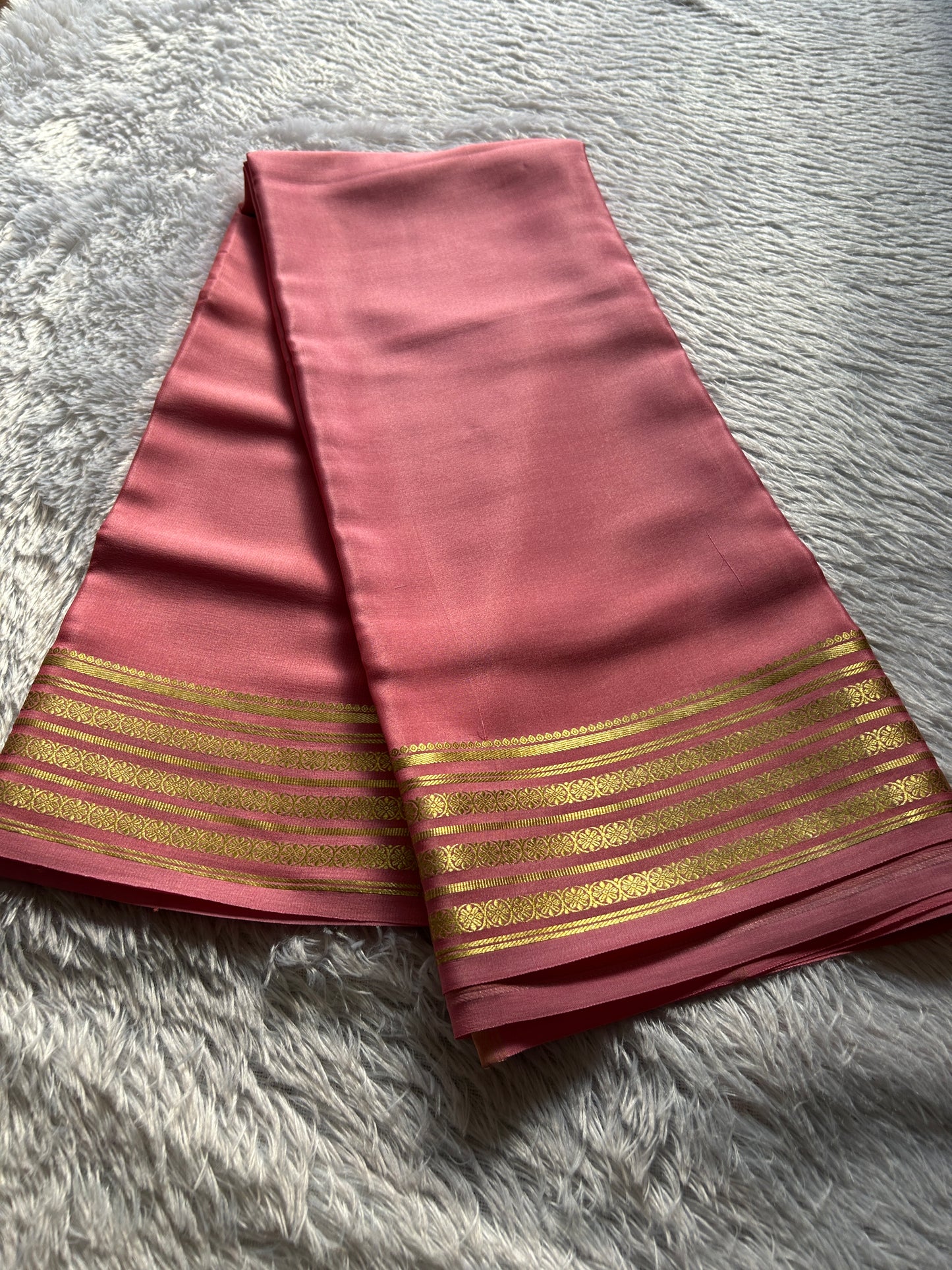 Pushpa : Solid petal pink