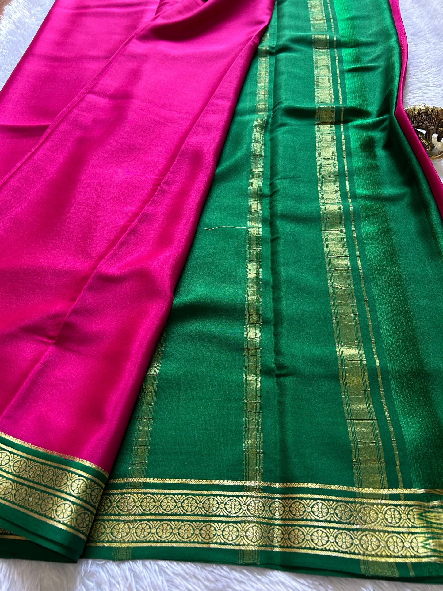 Pushpavathi (2D) : Pink-bottle green