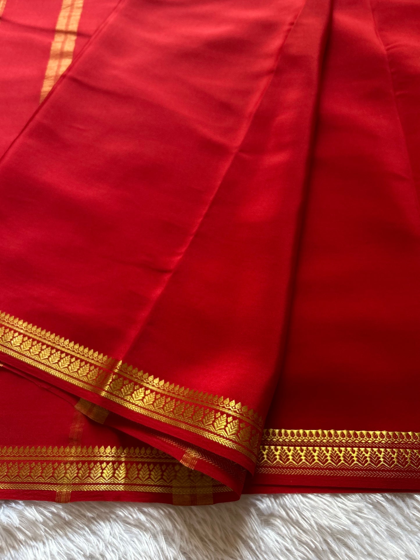 Jyothi : Solid Red