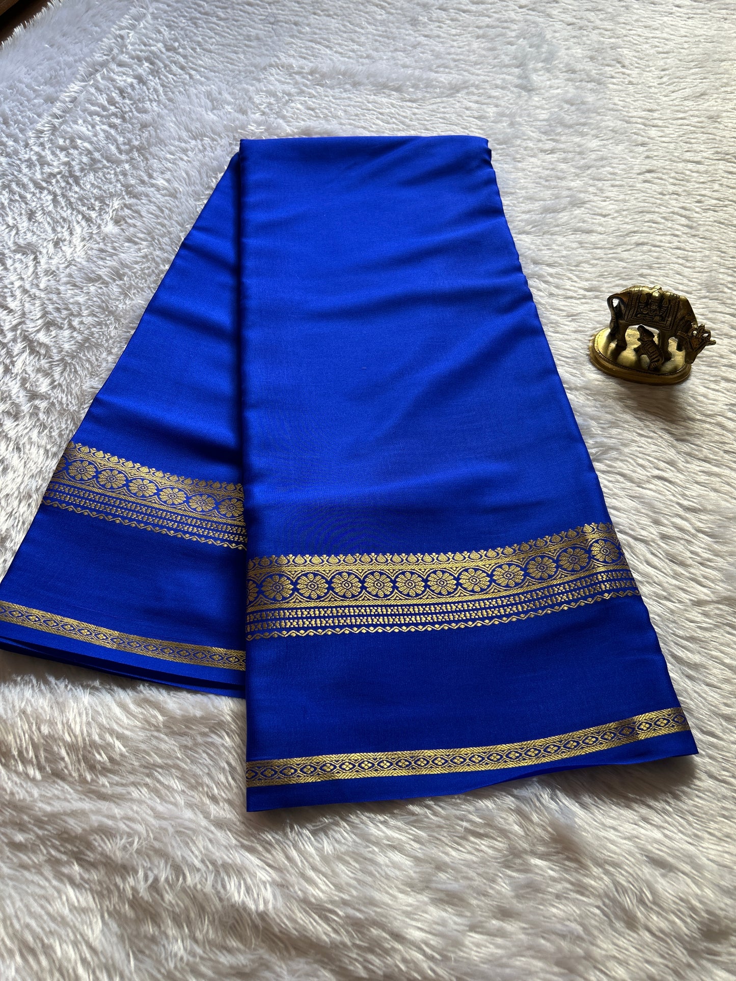 Daamini : Solid Royal blue