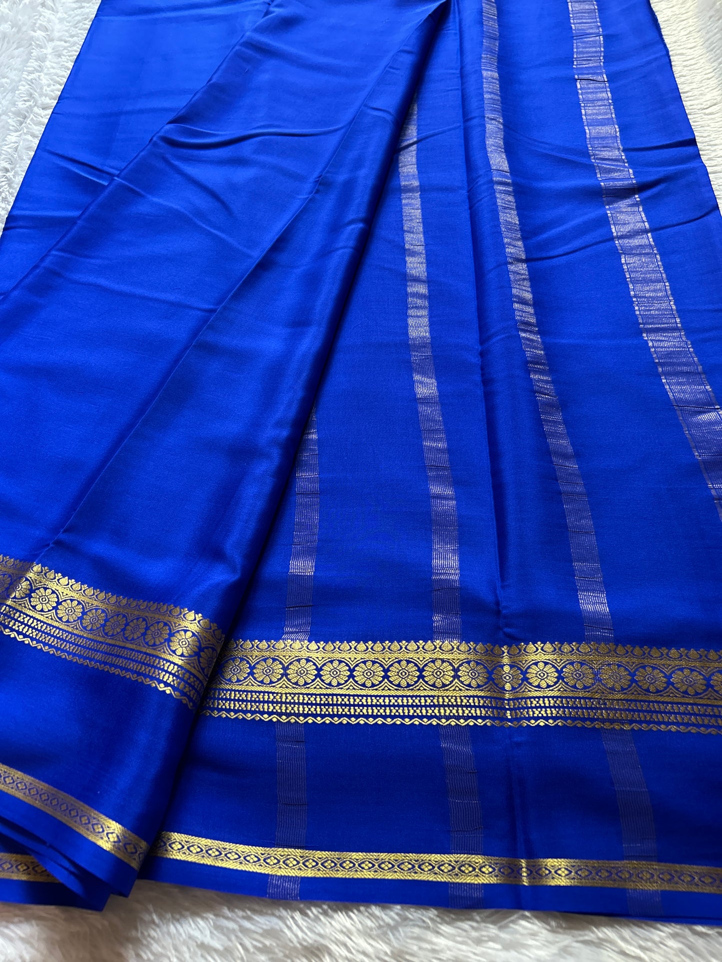 Daamini : Solid Royal blue