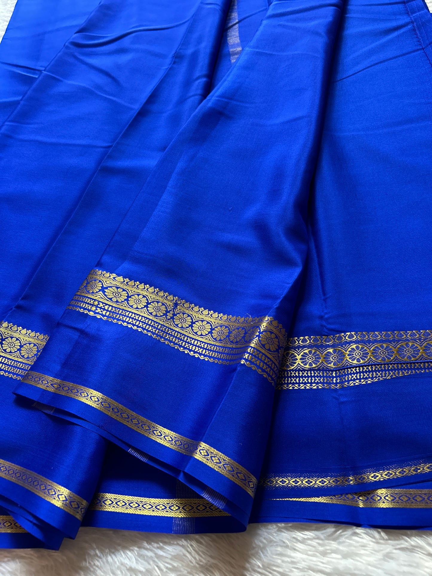 Daamini : Solid Royal blue