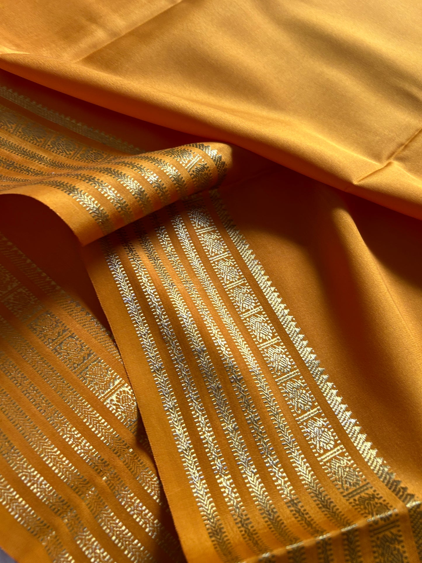 Soujanya : Solid Light orange