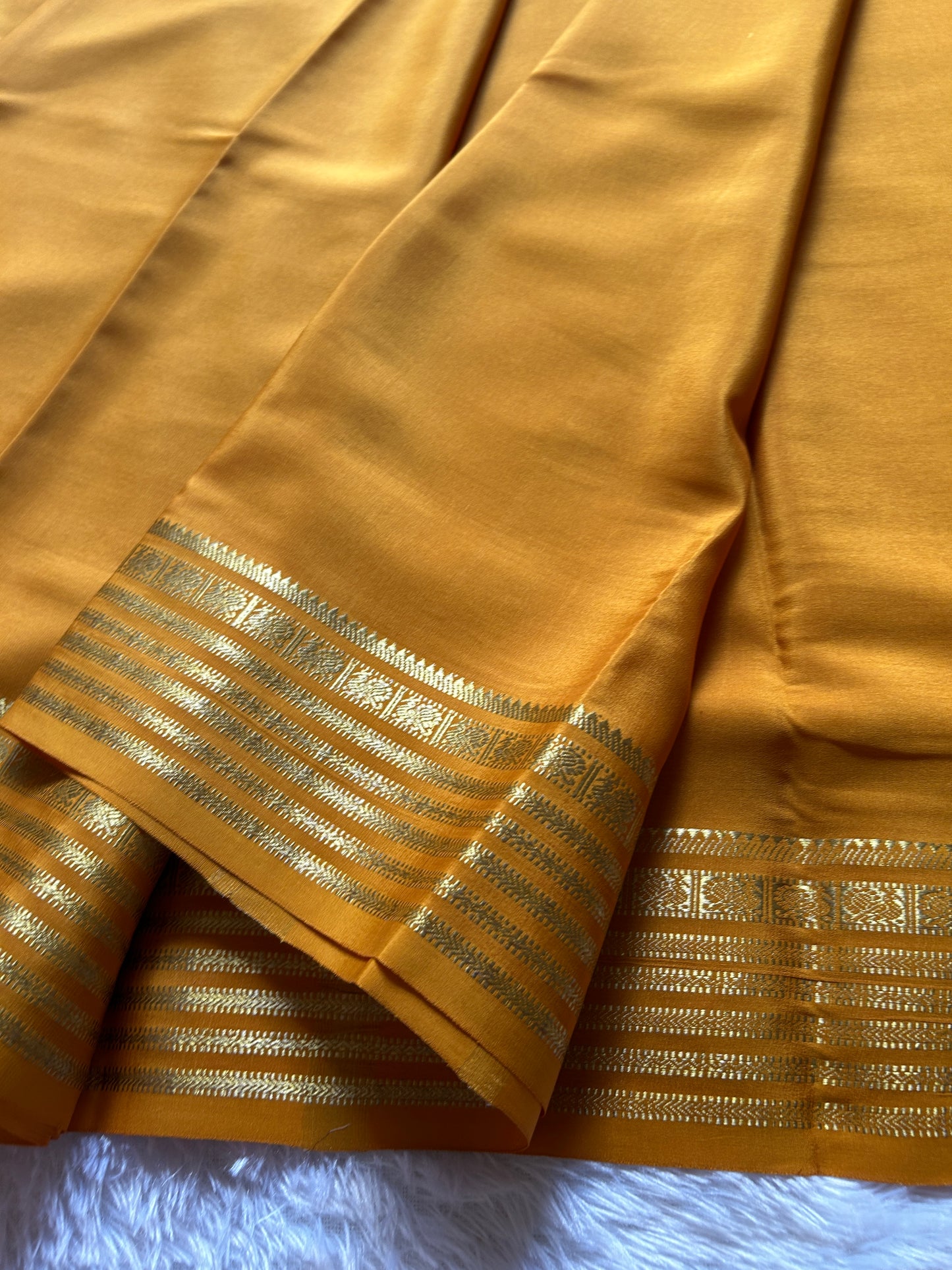 Soujanya : Solid Light orange