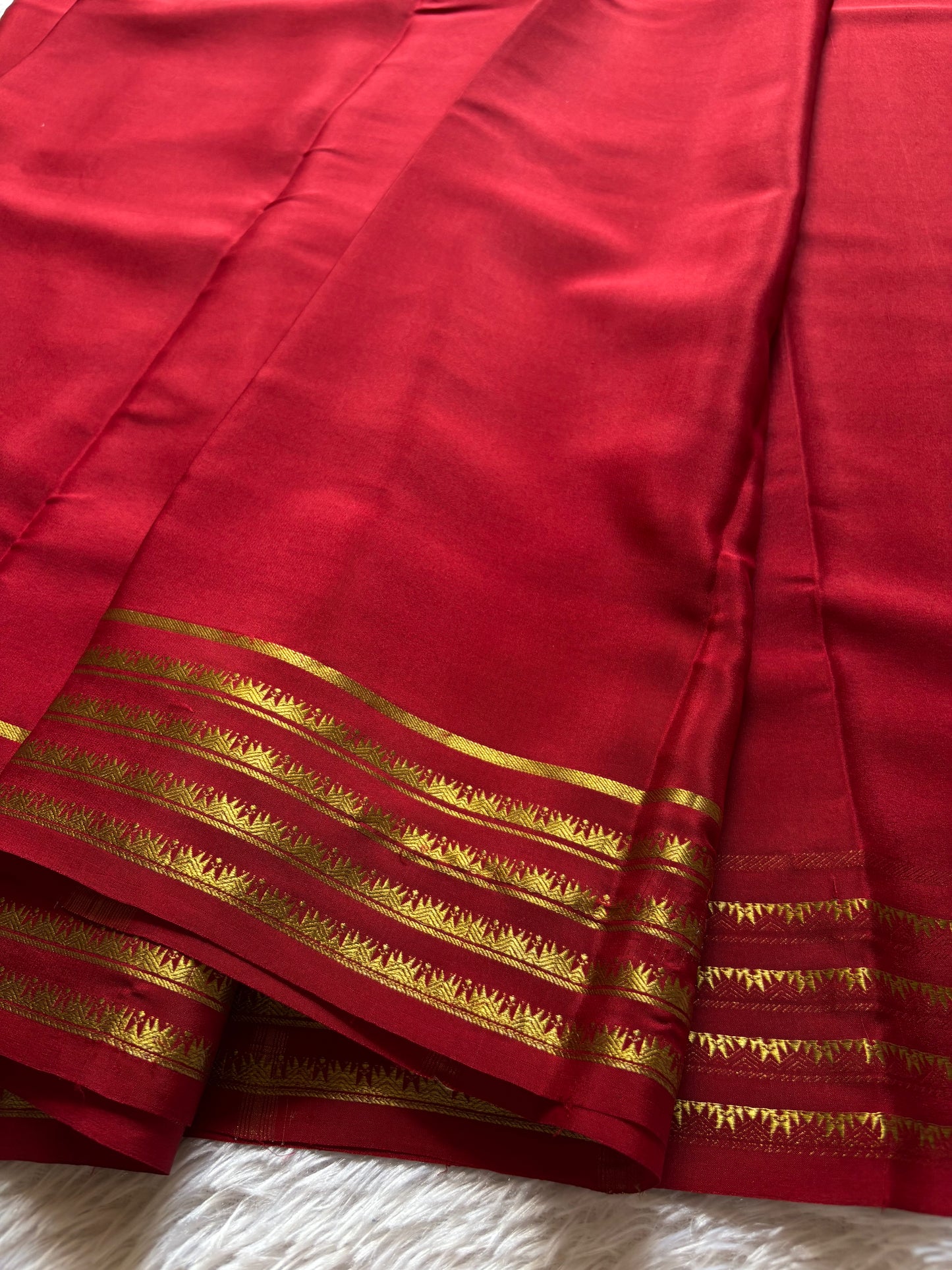 Kumuda : Solid Dark Red