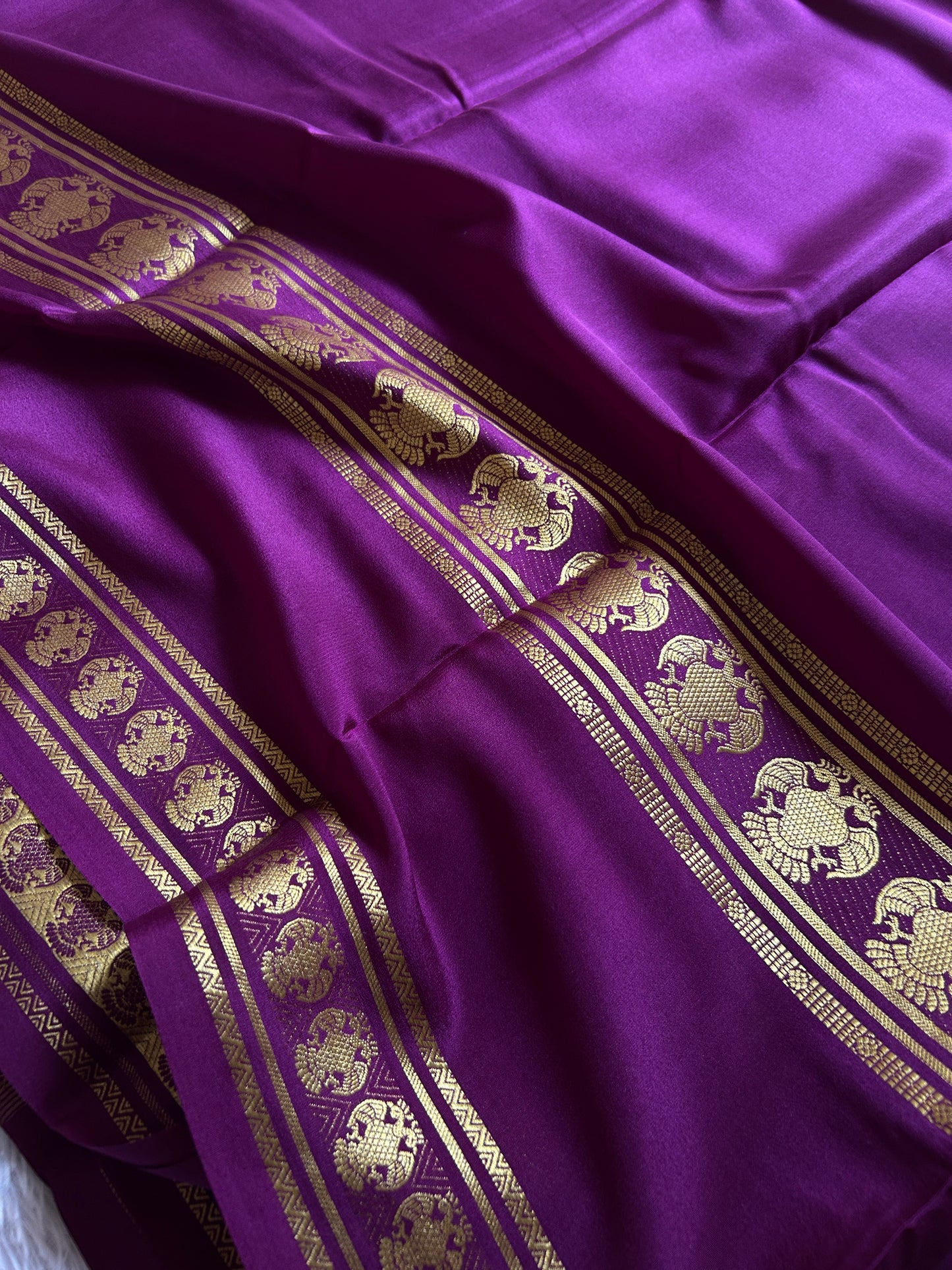 GandaBerunda : Solid Purple