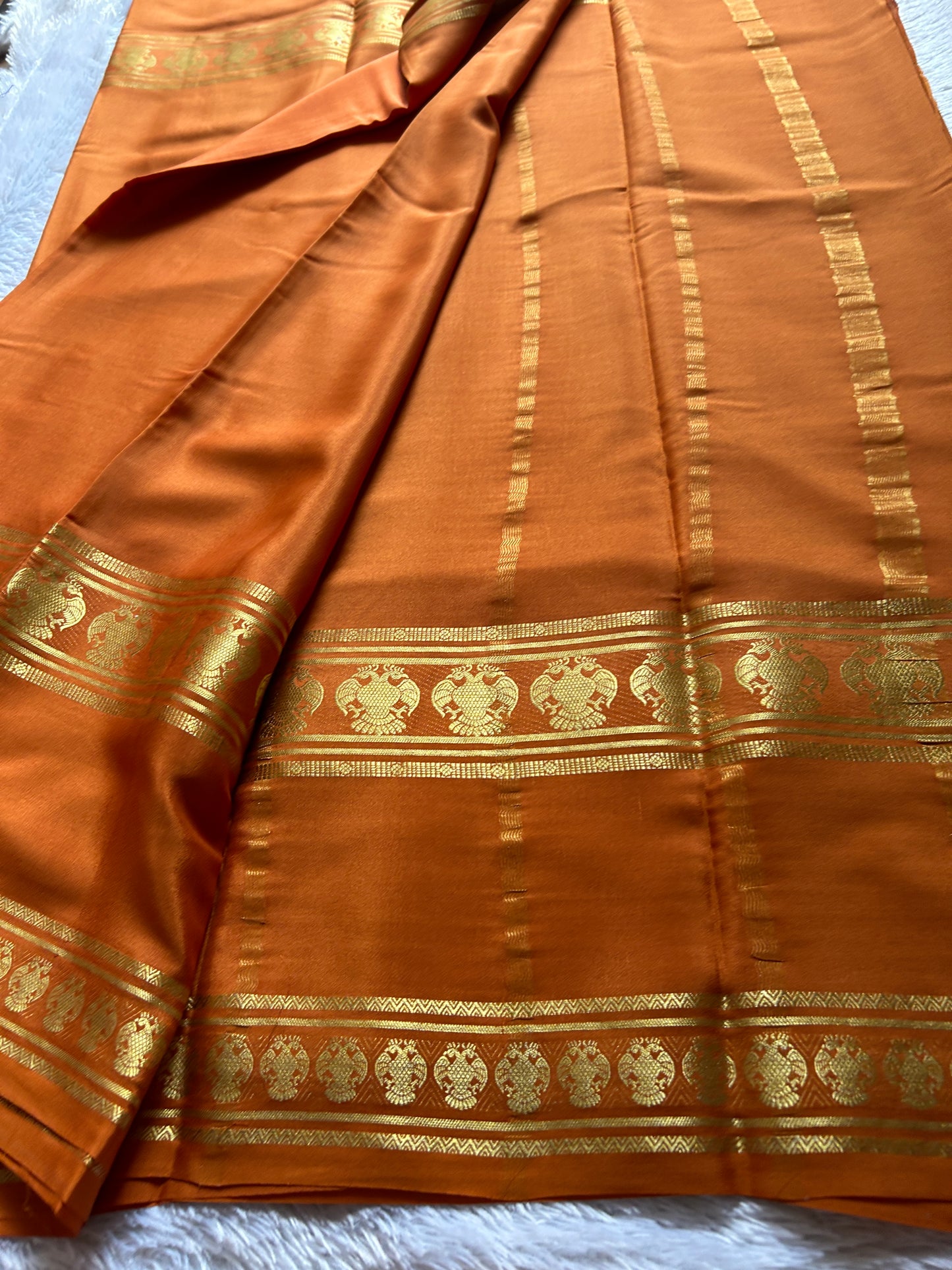 GandaBerunda : Solid dark Orange