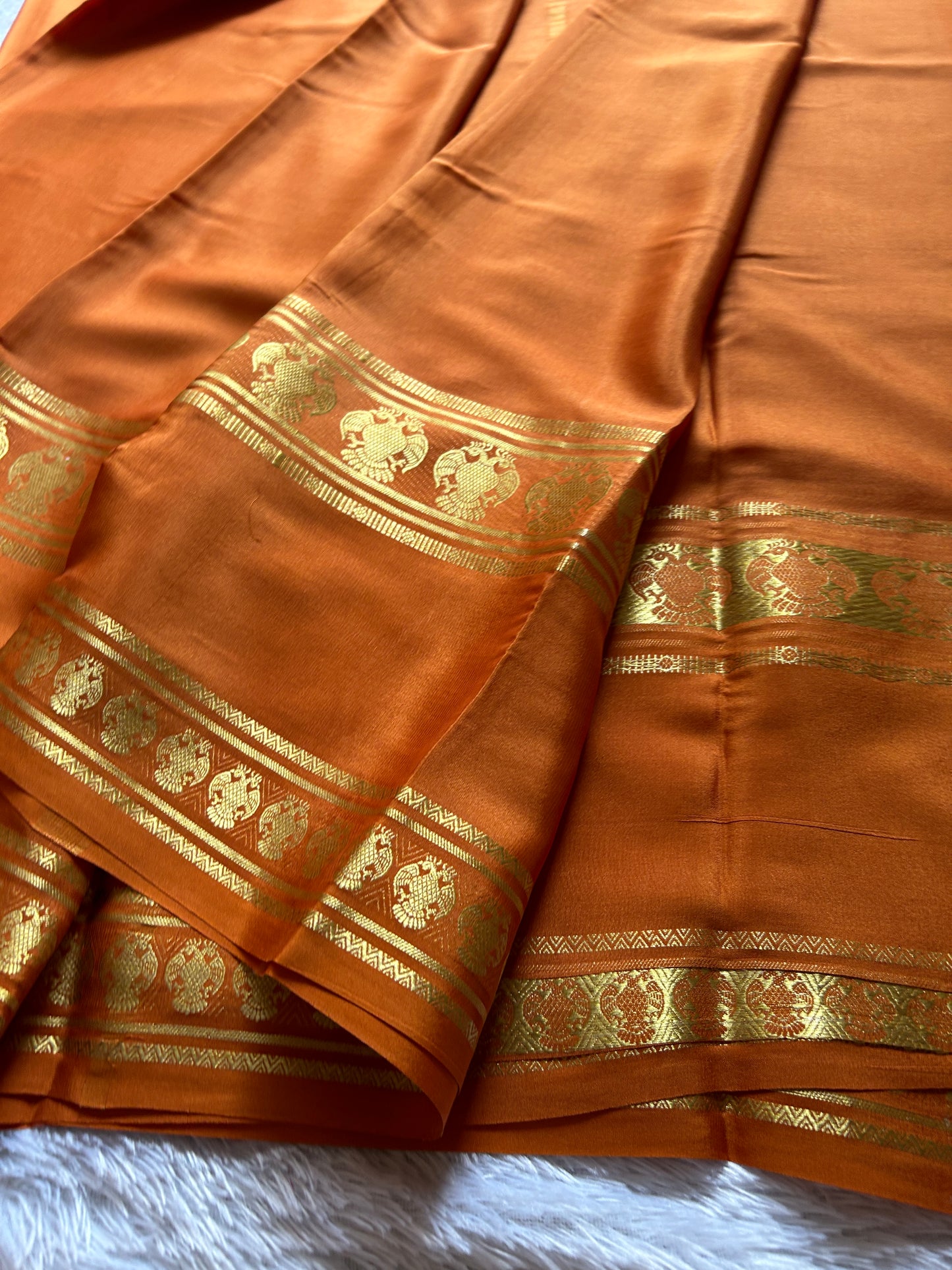 GandaBerunda : Solid dark Orange